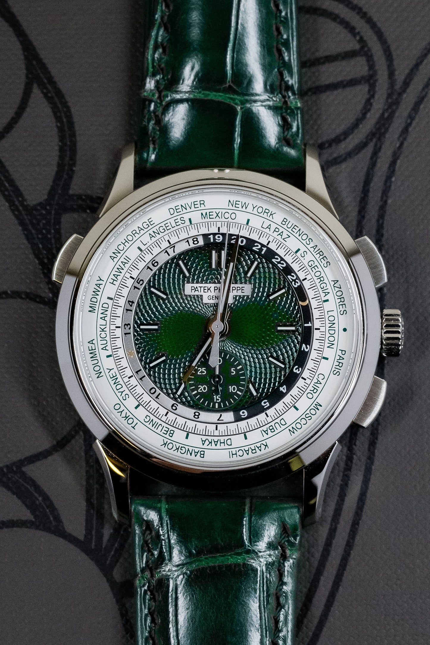2026 Patek Philippe Complications 5930P-001