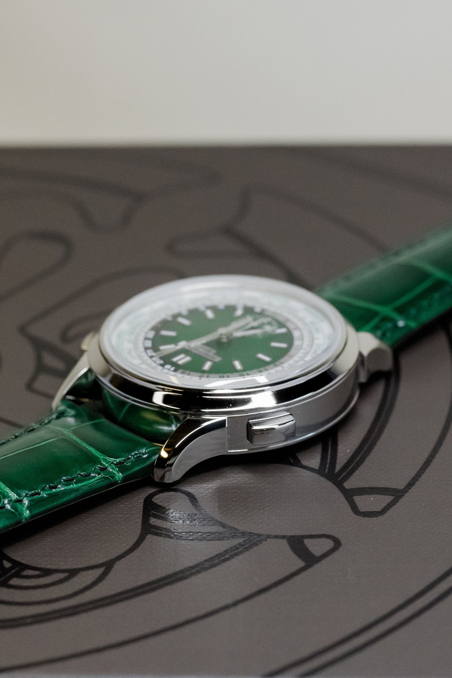 2026 Patek Philippe Complications 5930P-001