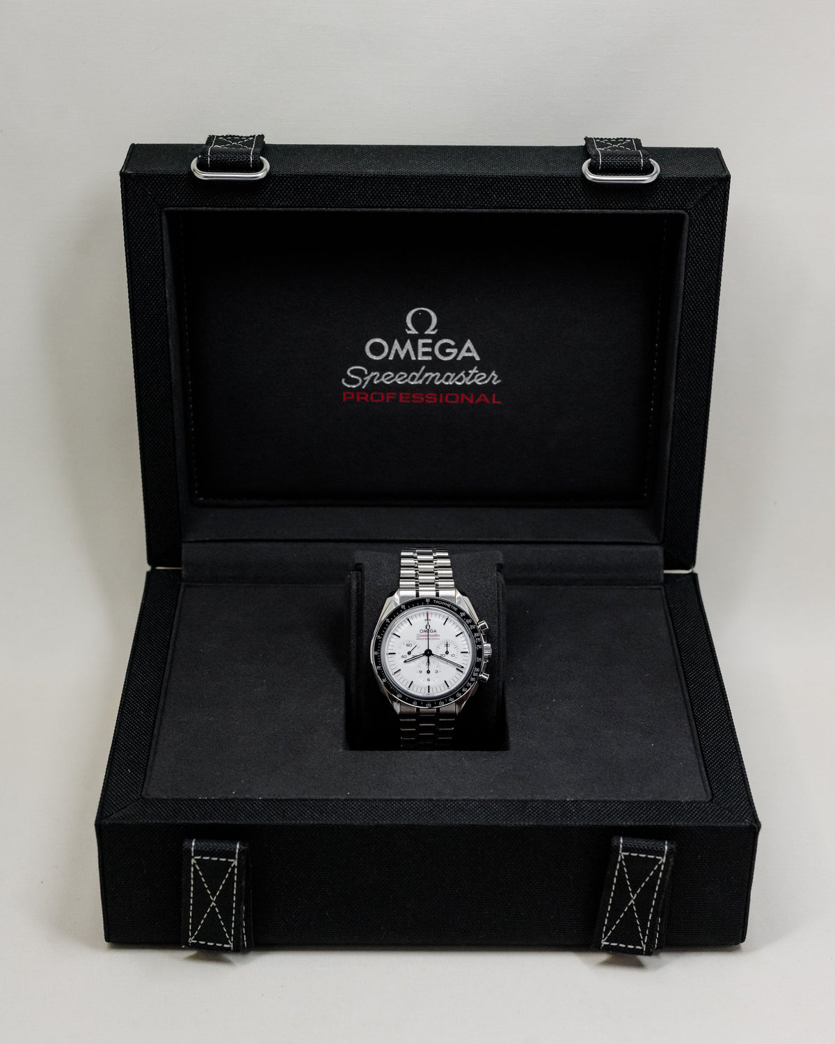 Omega Speedmaster Moonwatch Professional
