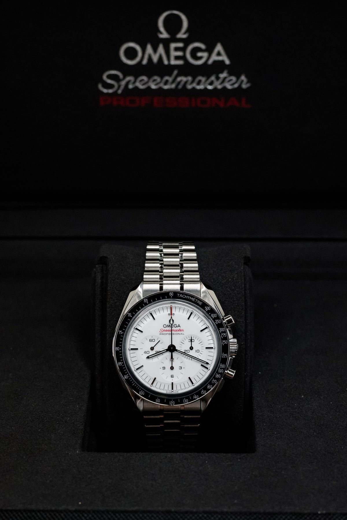 Omega Speedmaster Moonwatch Professional