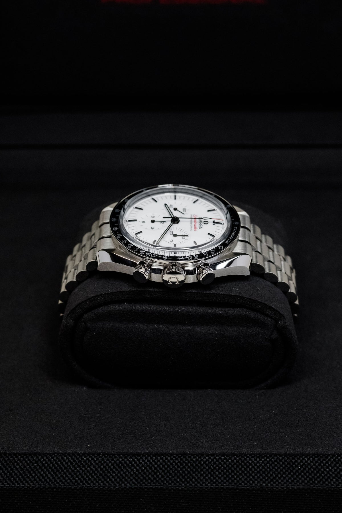 Omega Speedmaster Moonwatch Professional