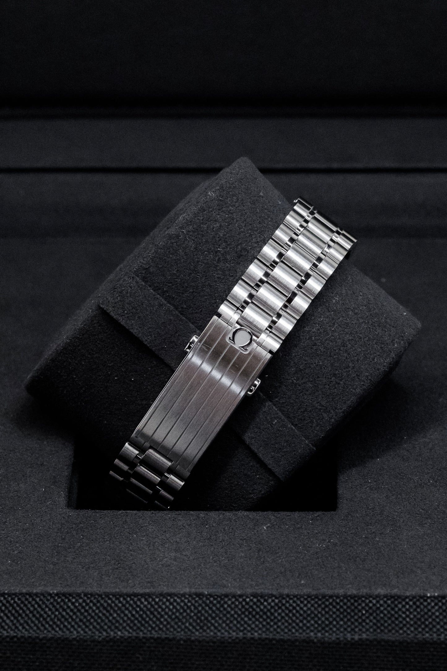 2024 Omega Speedmaster Moonwatch Professional