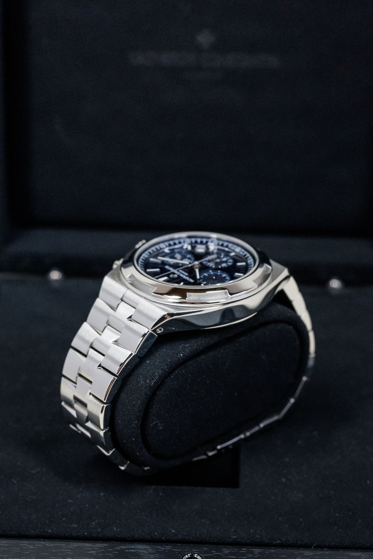 2026 Vacheron Constantin Overseas Chronograph 5520V