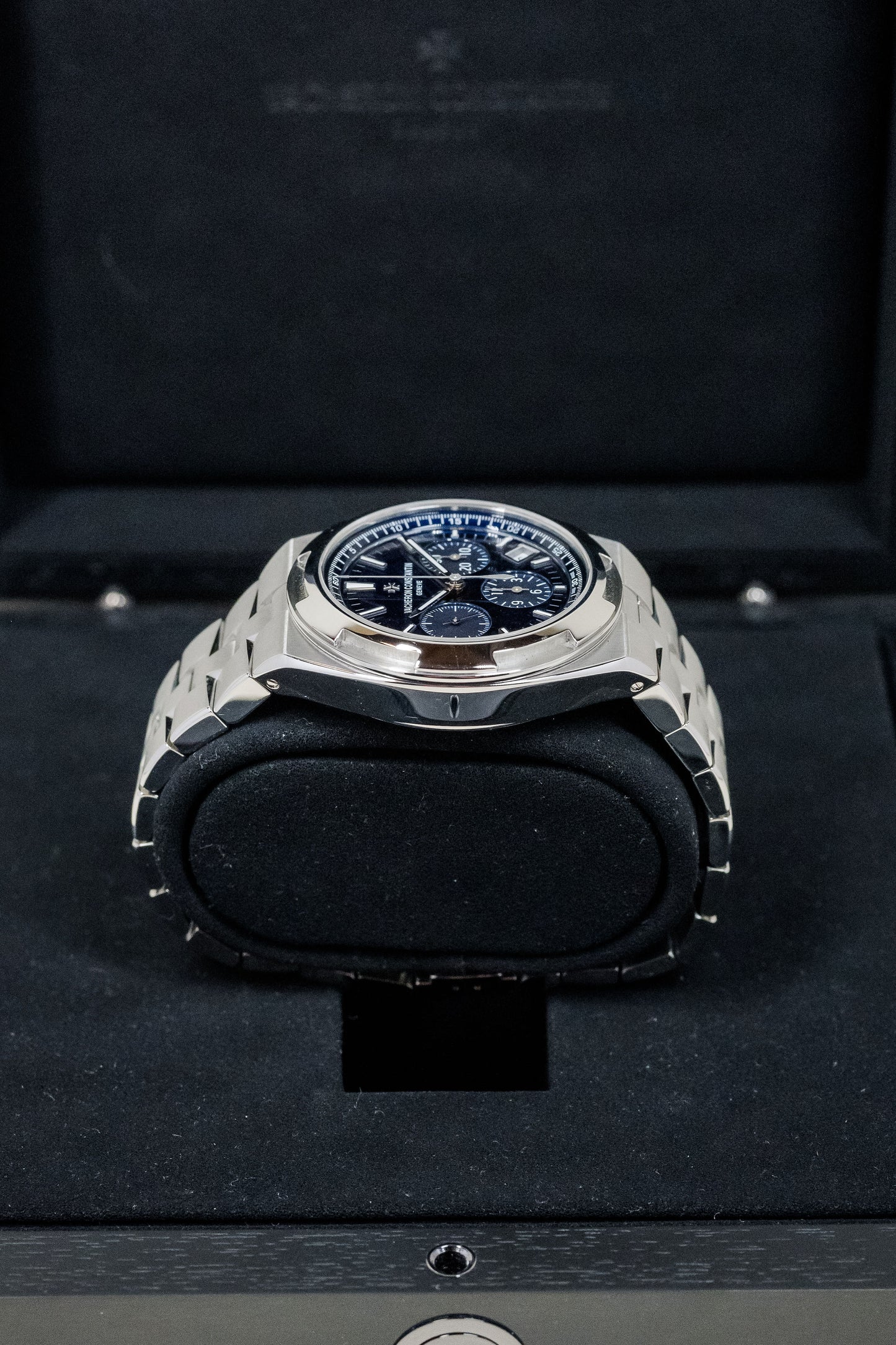 2026 Vacheron Constantin Overseas Chronograph 5520V