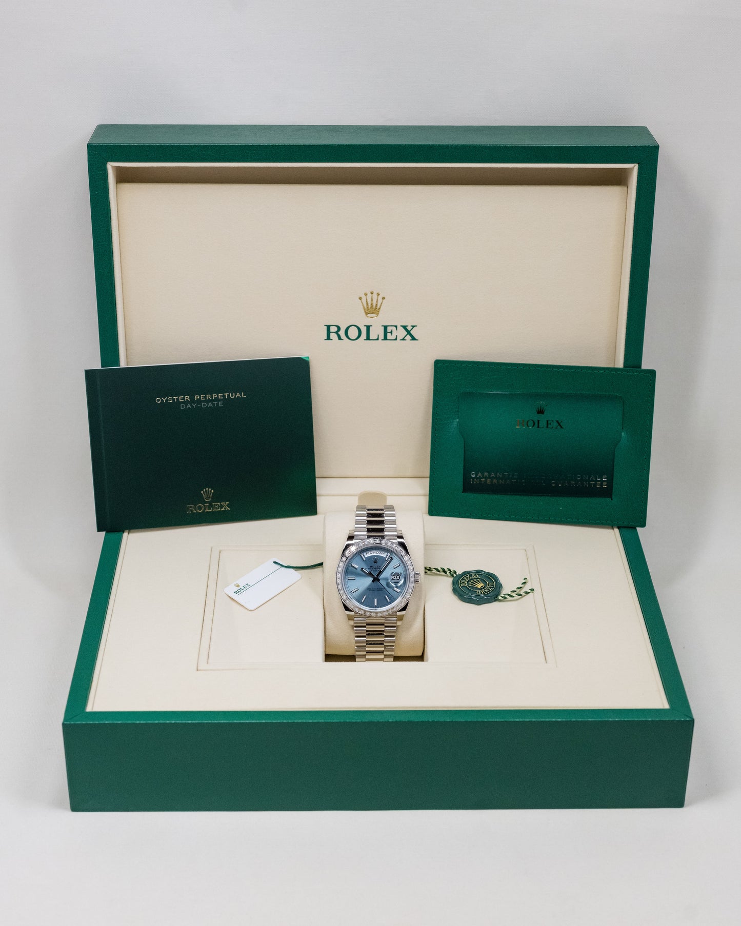 2025 Rolex Day-Date 40 228396TBR