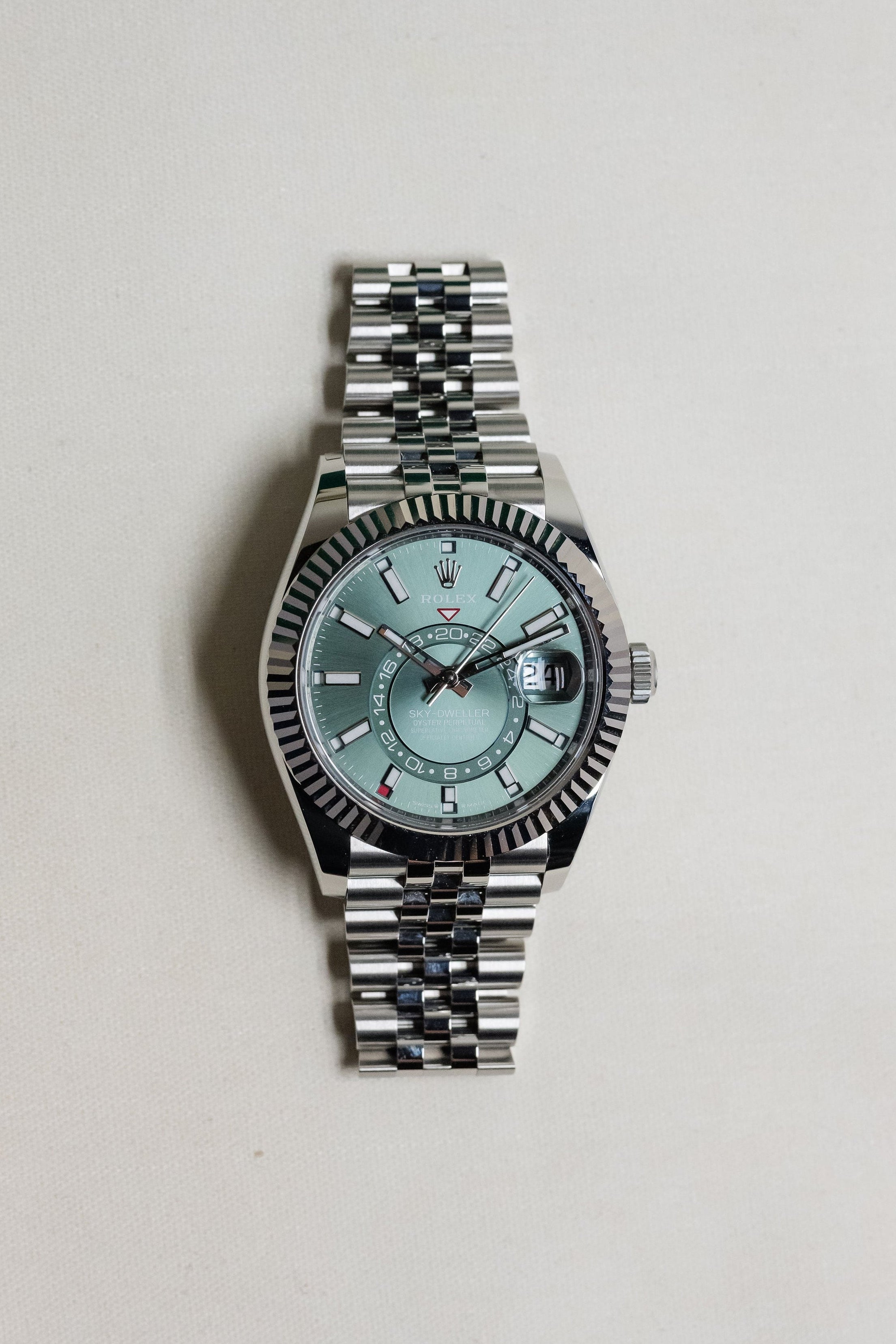 skygrayページです♪9月 2026 Rolex Sky-Dweller 336934 – Giganti Watches