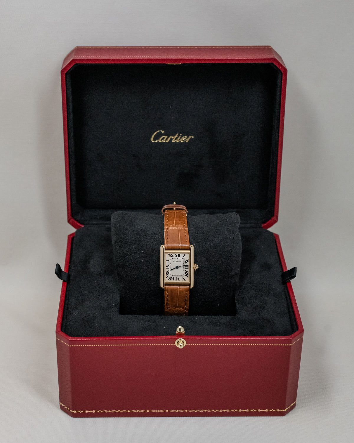 2023 Cartier Tank Louis Small W1529856