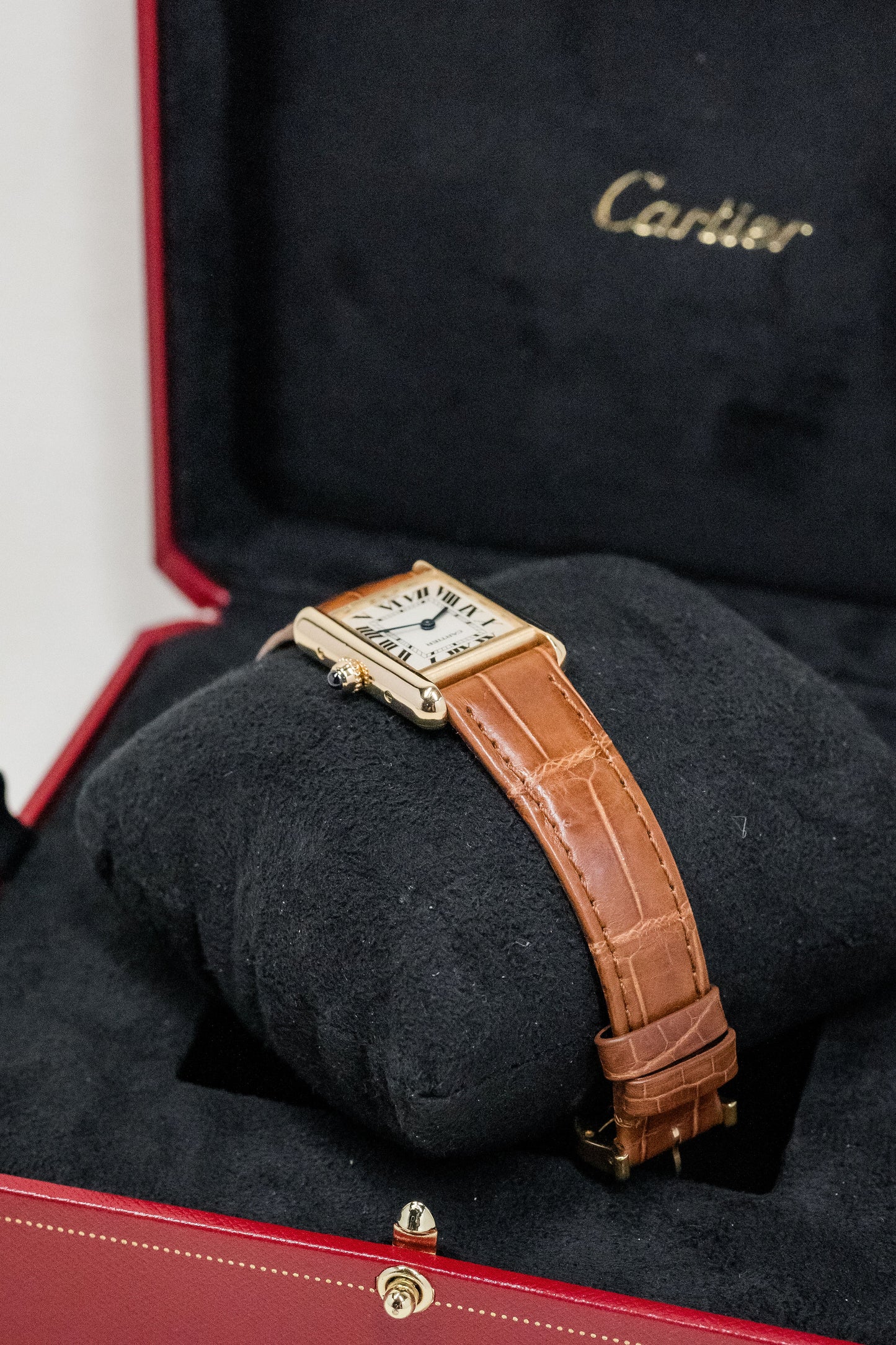 2023 Cartier Tank Louis Small W1529856