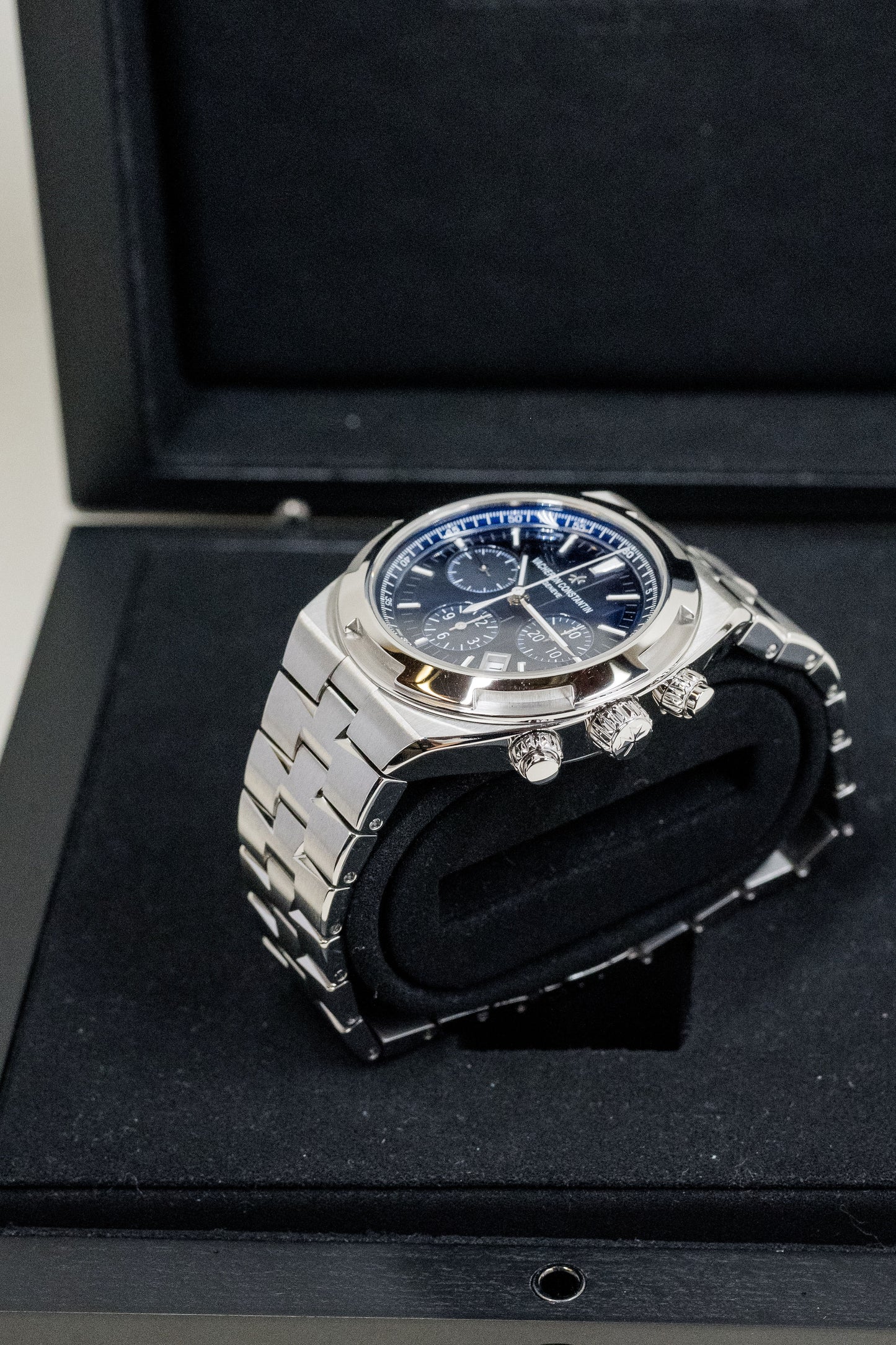Vacheron Constantin Overseas Chronograph 5500V