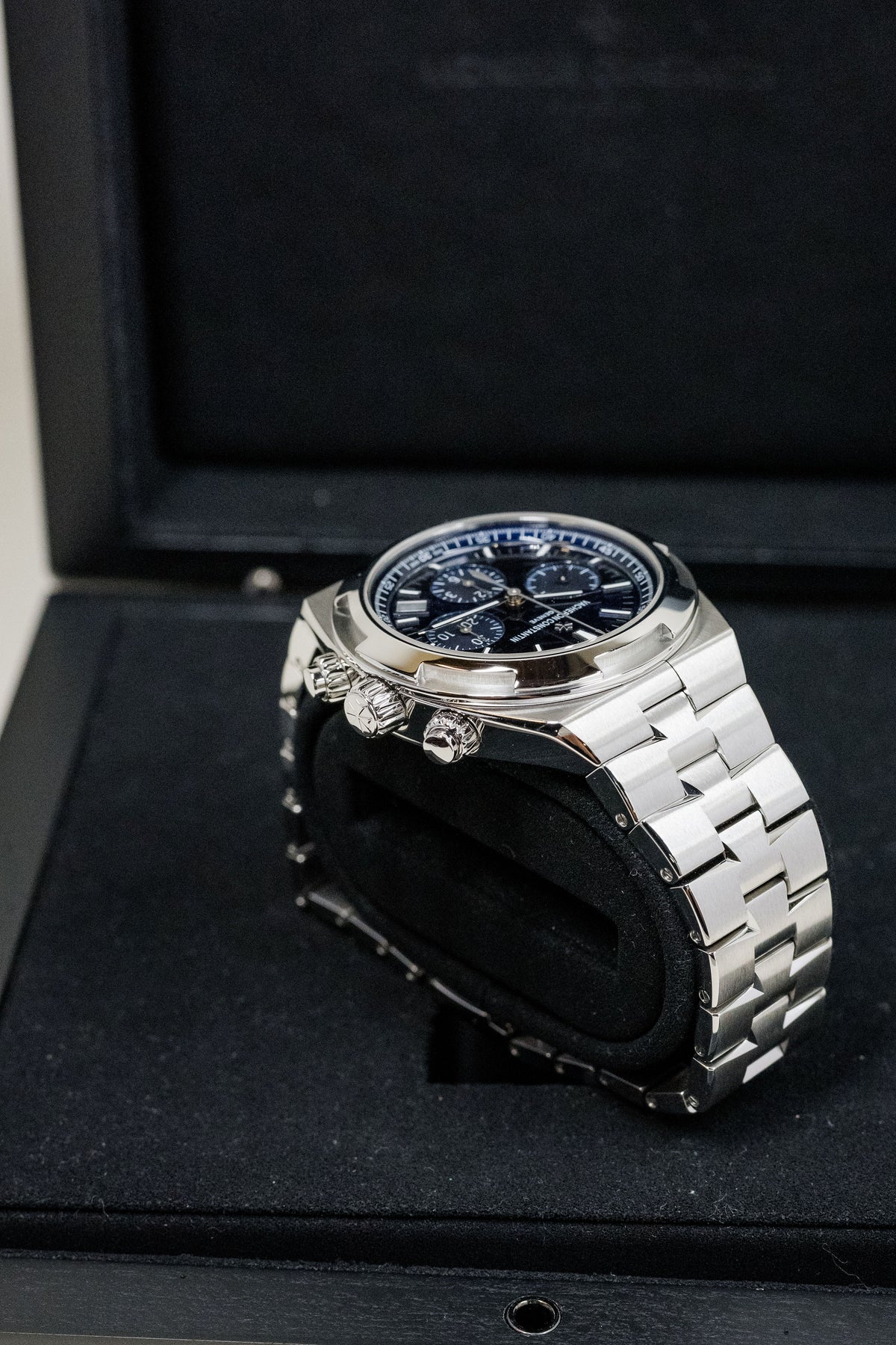 Vacheron Constantin Overseas Chronograph 5500V