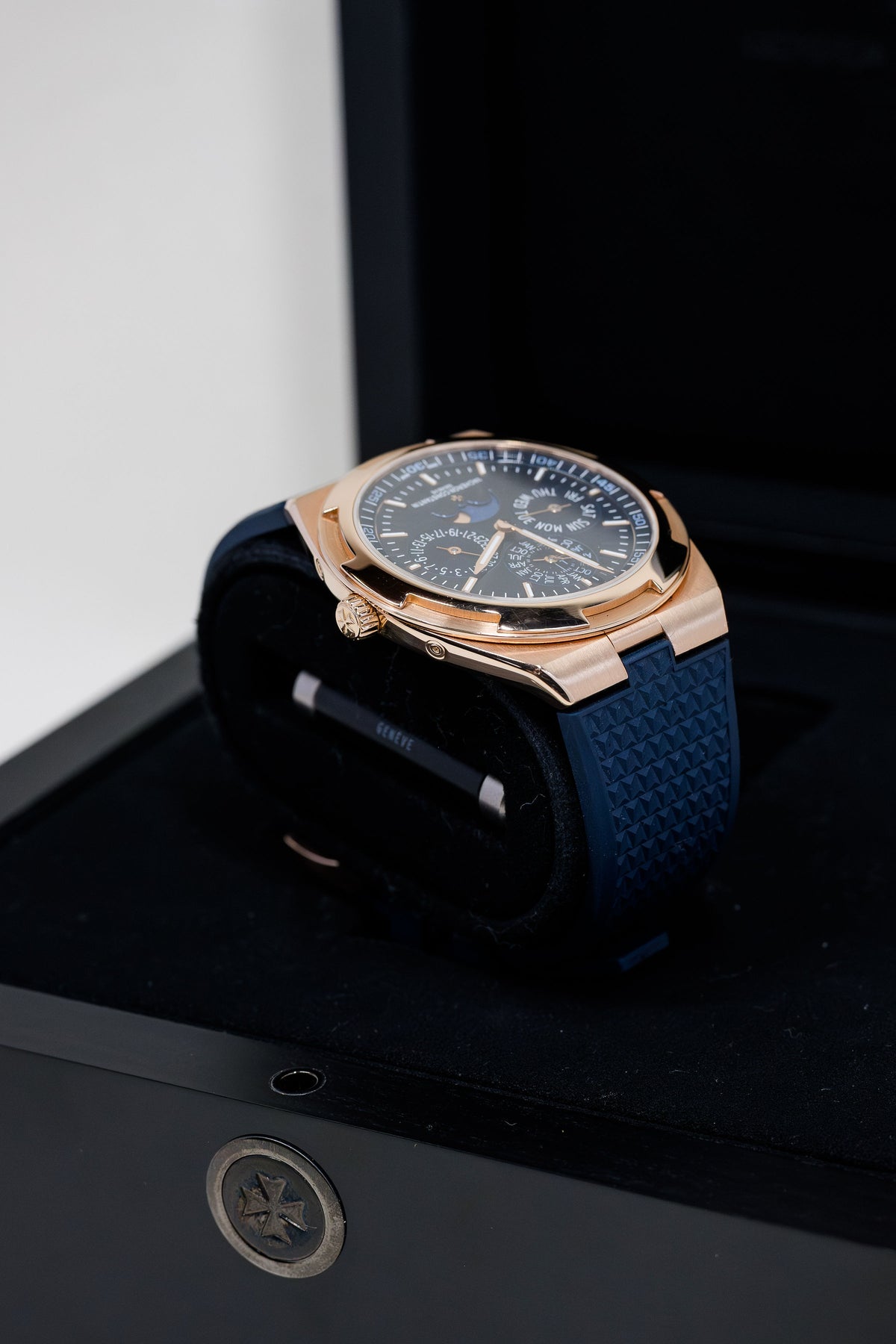 2020 Vacheron Constantin Overseas Perpetual Calendar 4300V