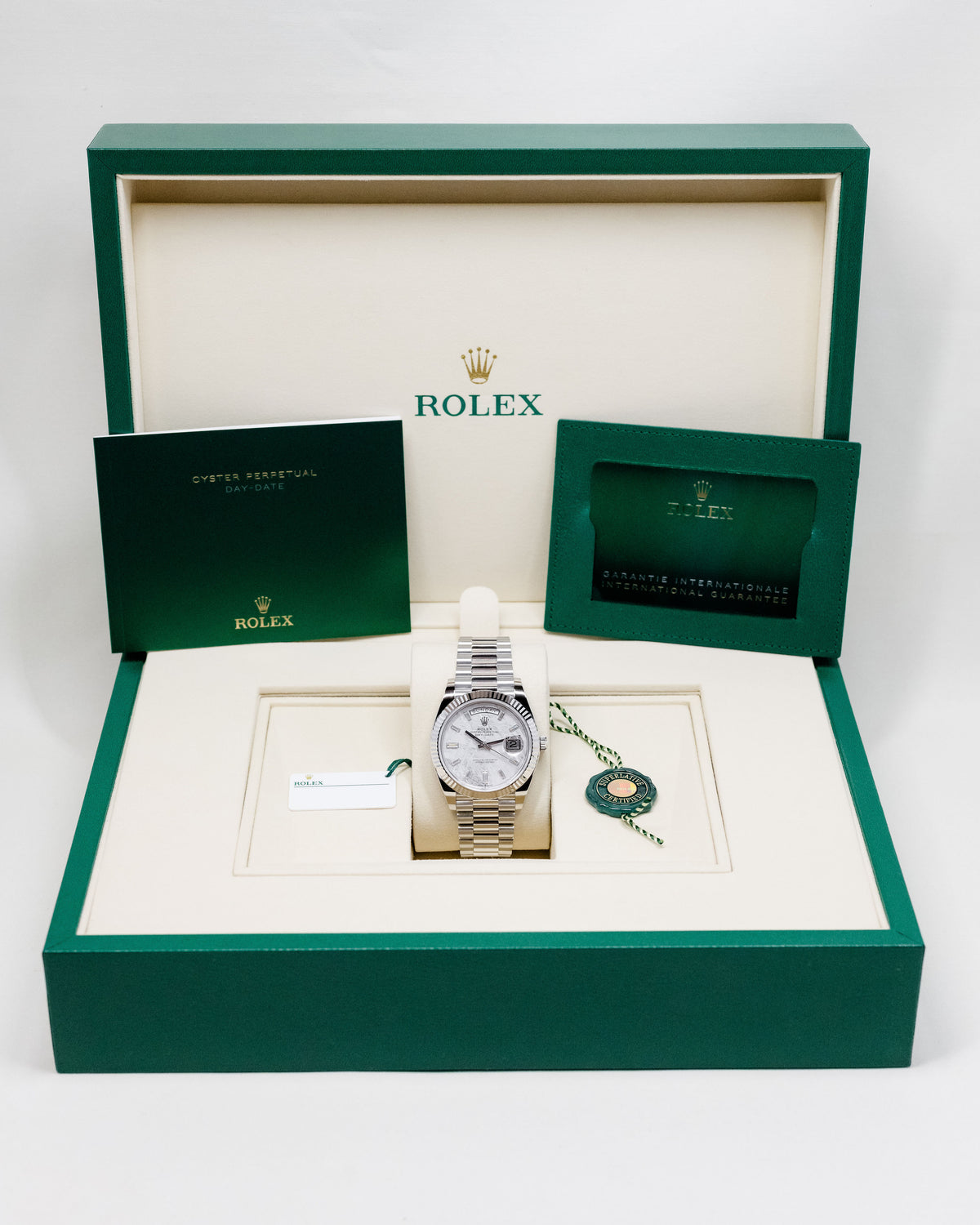 2026 Rolex Platinum Day-Date 40 228236