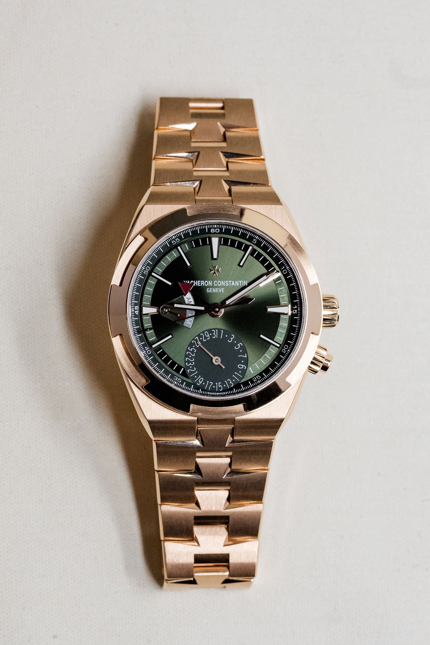 2025 Vacheron Constantin Overseas Dual Time 7920V