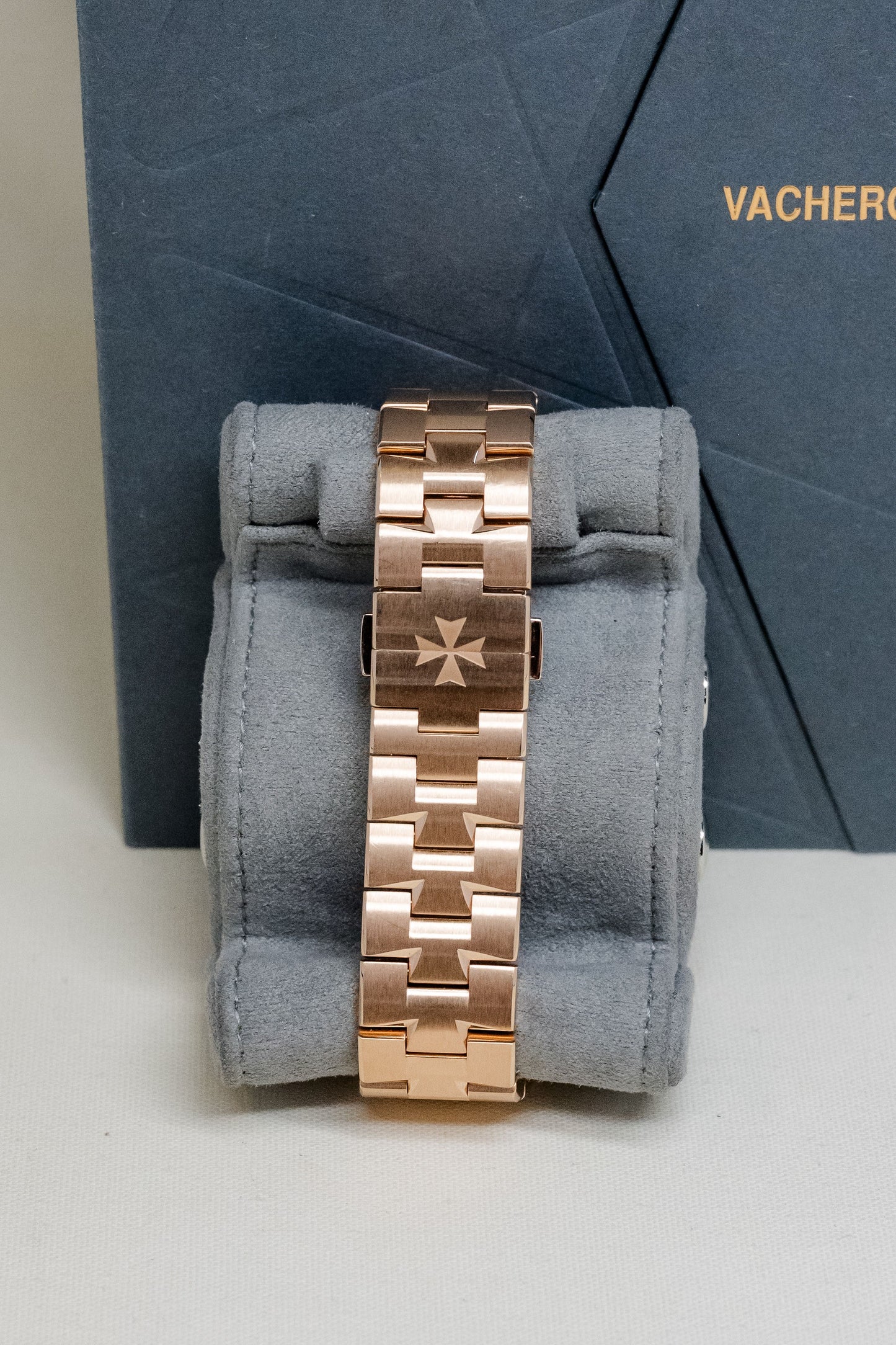 2025 Vacheron Constantin Overseas Dual Time 7920V