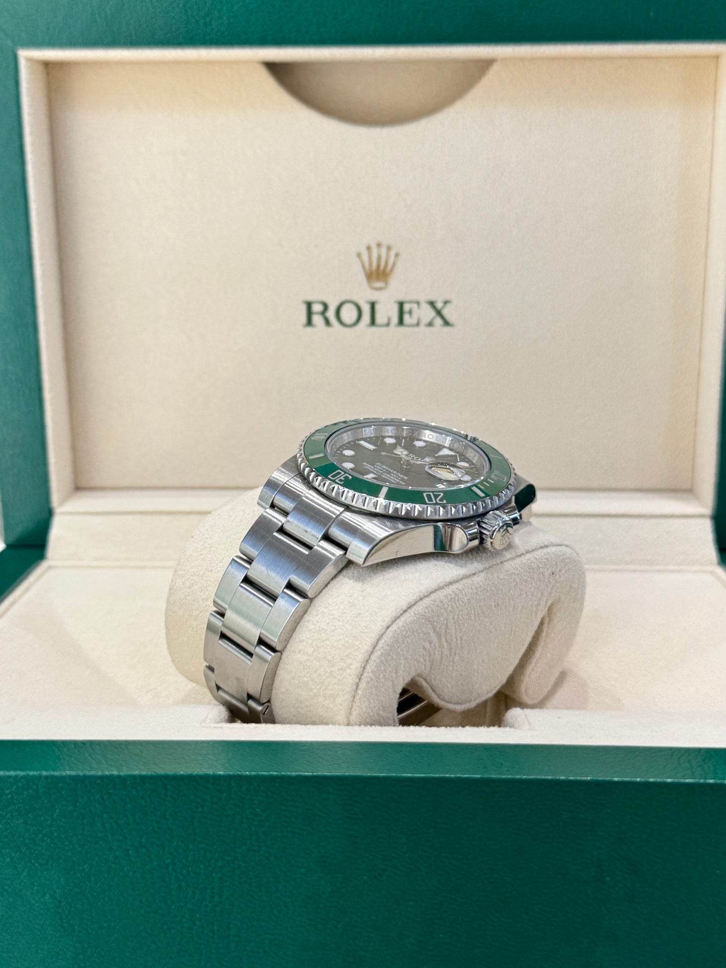 Rolex Submariner Hulk 116610LV
