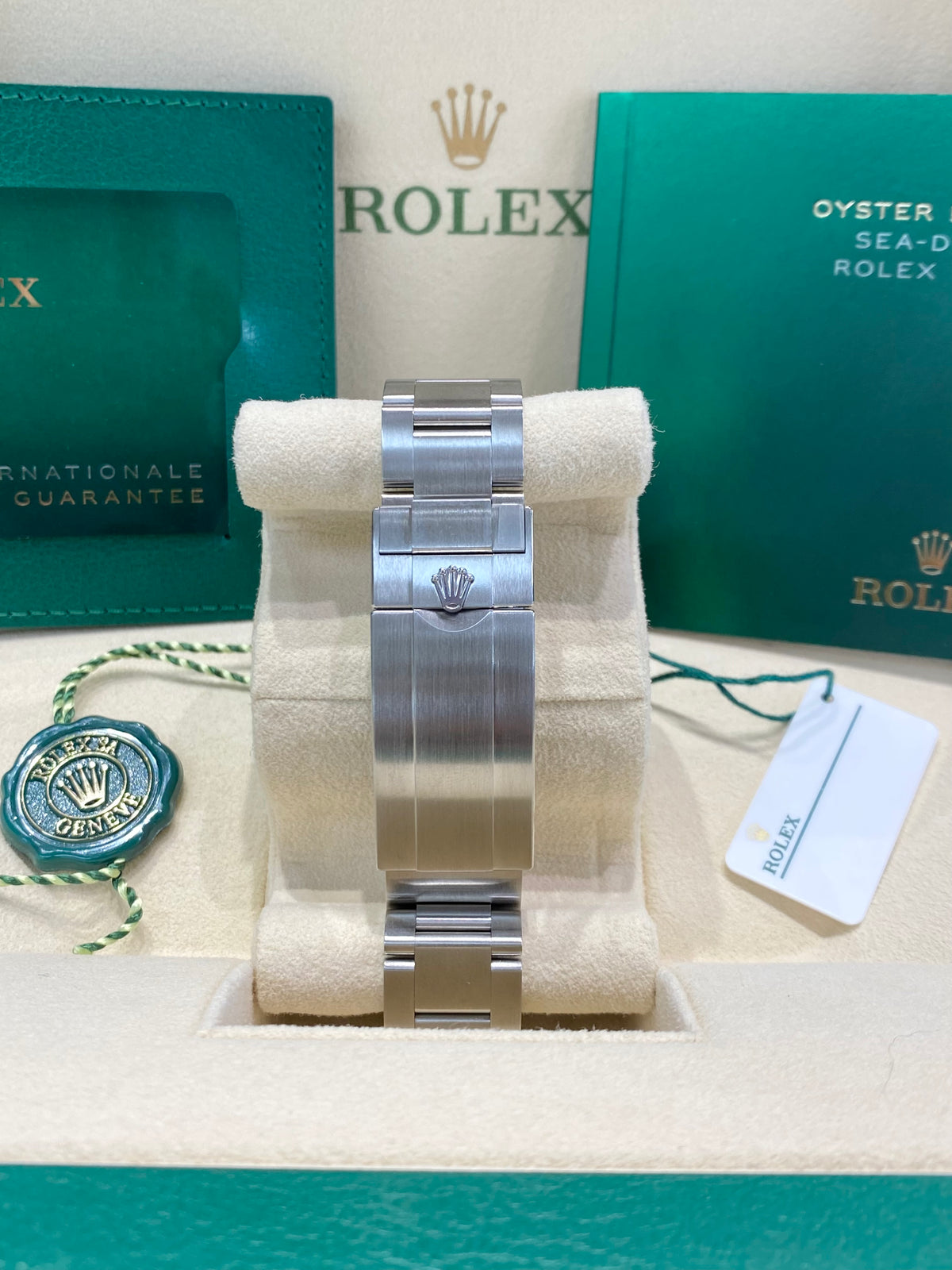 2024 Rolex Sea-Dweller 126600