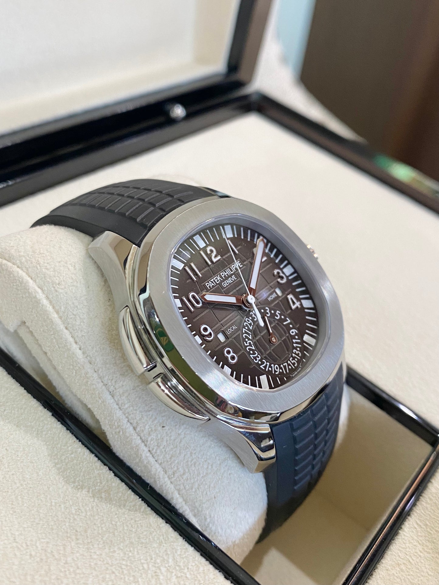 2022 Patek Philippe Aquanaut Travel Time 5164A