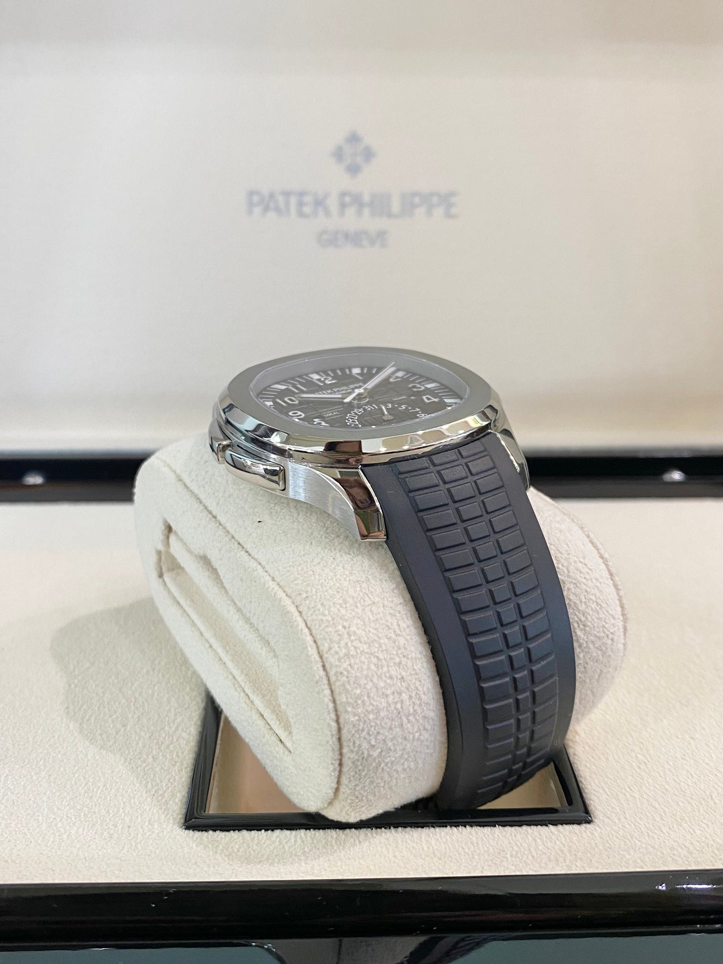 2022 Patek Philippe Aquanaut Travel Time 5164A