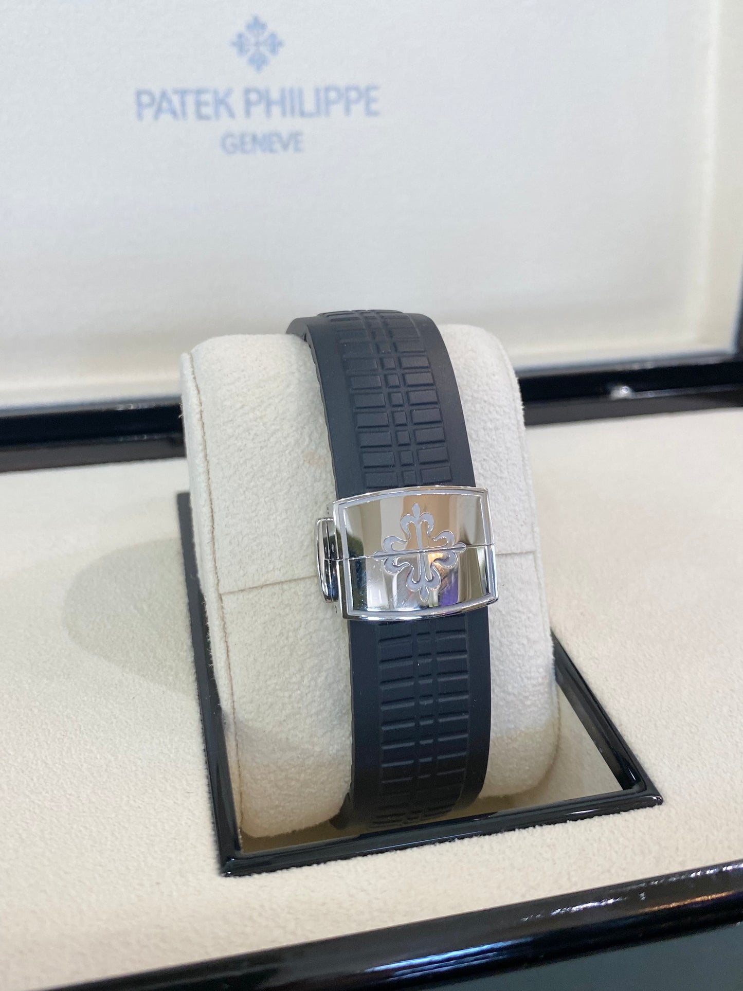 2022 Patek Philippe Aquanaut Travel Time 5164A