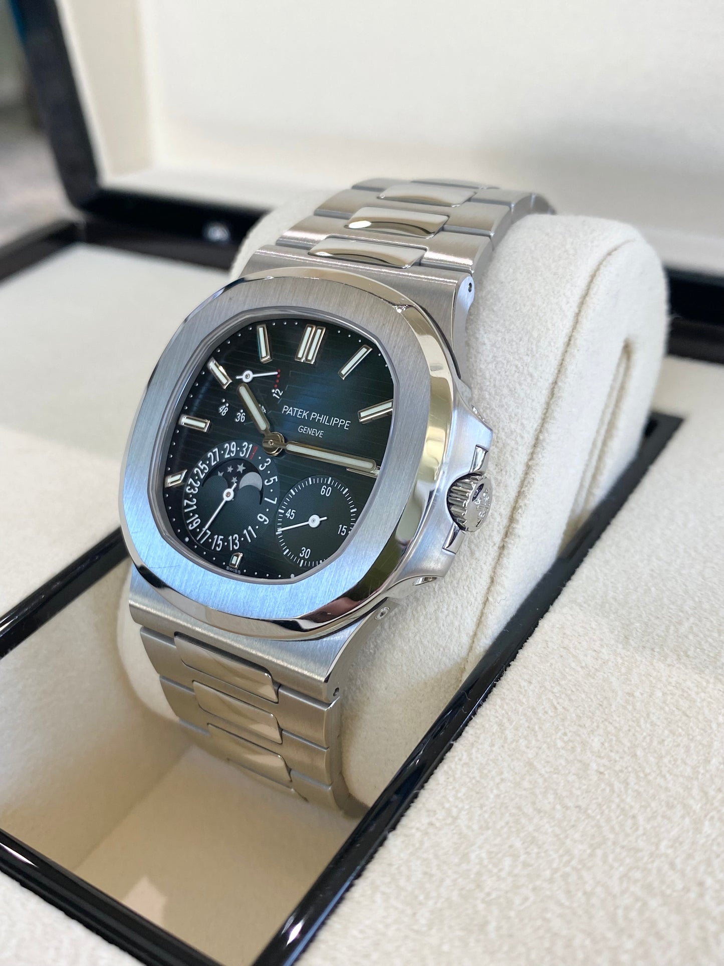 2019 Patek Philippe Nautilus 5712