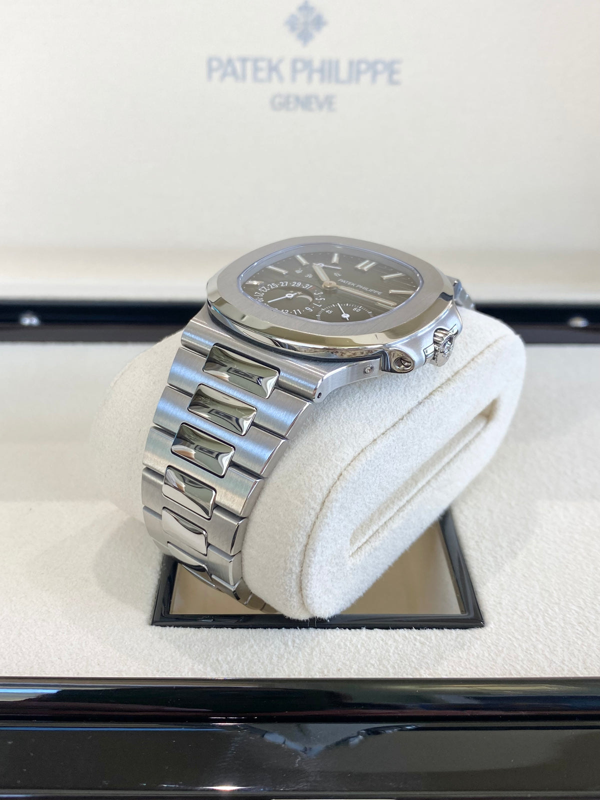 2019 Patek Philippe Nautilus 5712