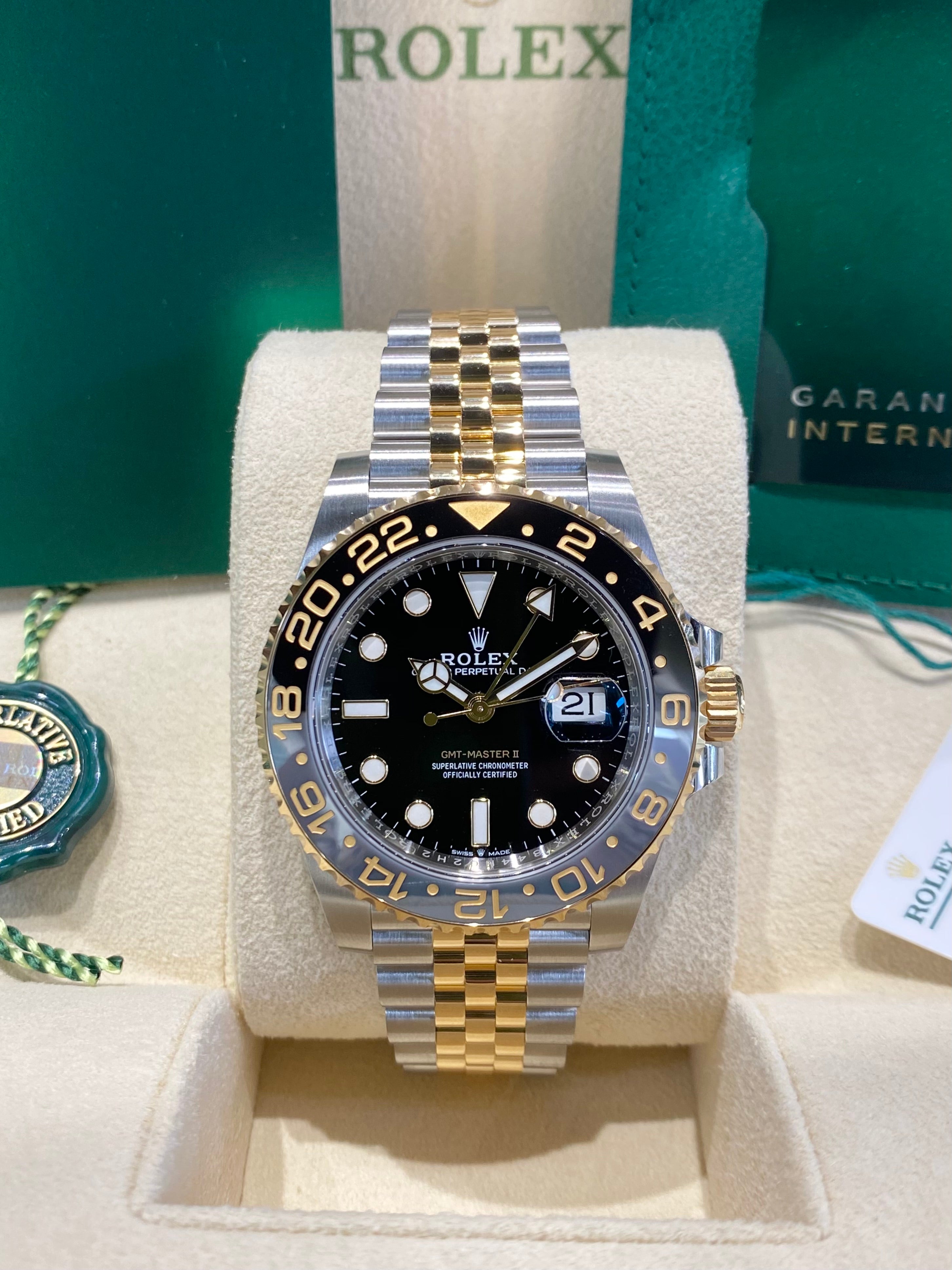 Rolex gmt master ii hotsell 2 tone