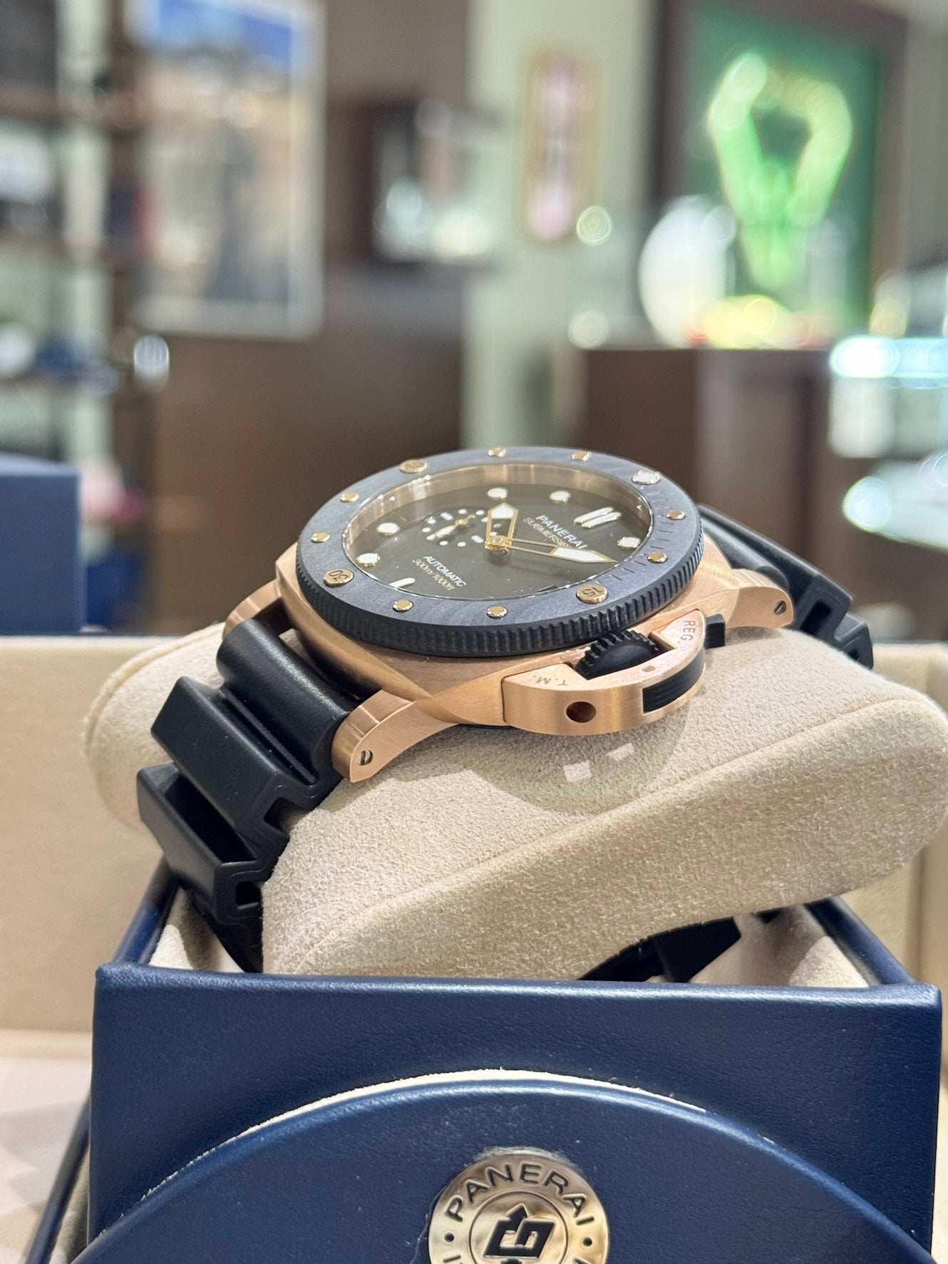 2022 Panerai Submersible PAM02070