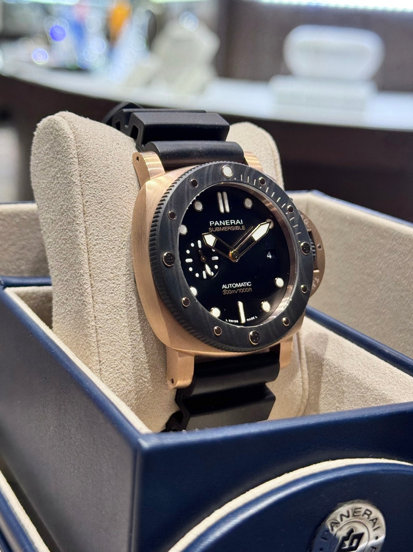 2022 Panerai Submersible PAM02070