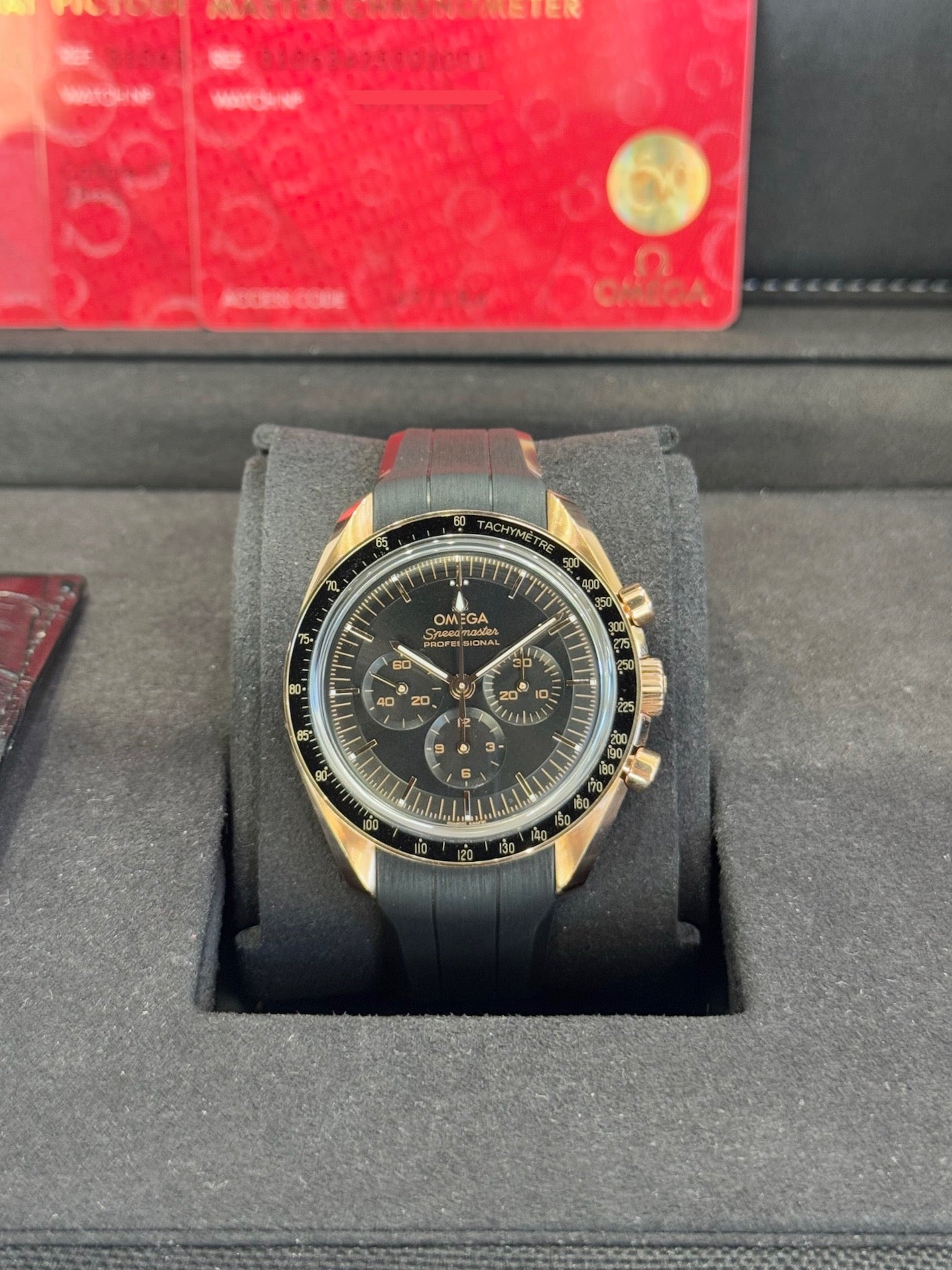 Omega Speedmaster Moonwatch 310.63.42.50.01.001