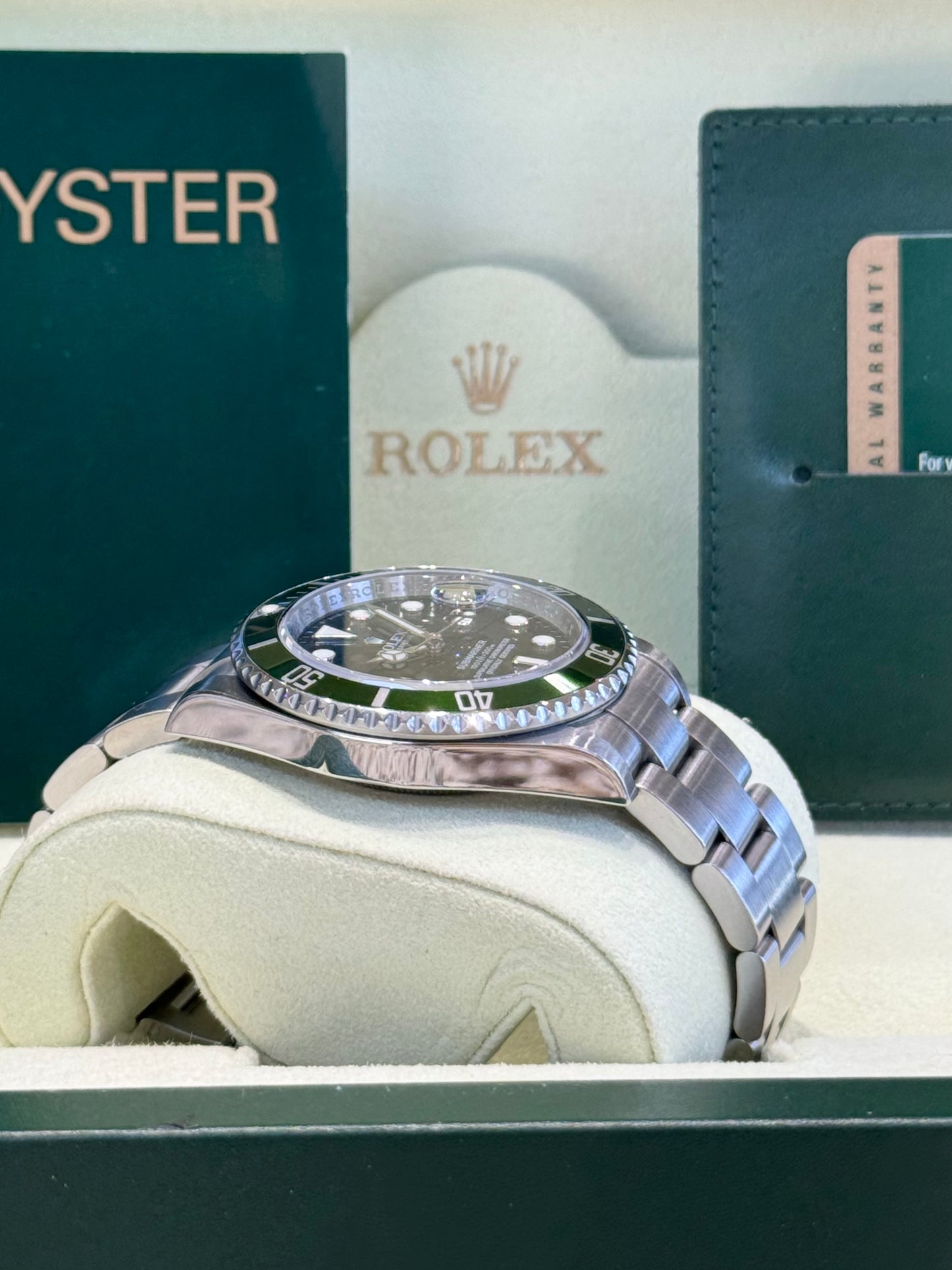 2009 Rolex Submariner Kermit 16610LV