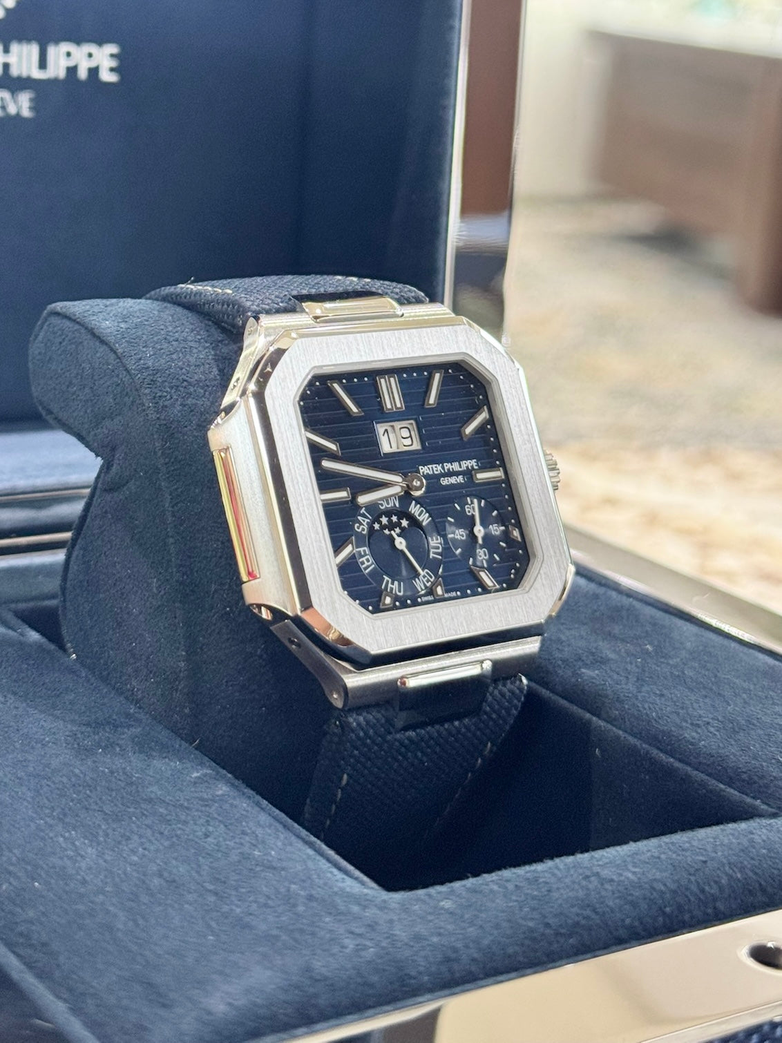 2025 Patek Philippe Cubitus 5822P-001