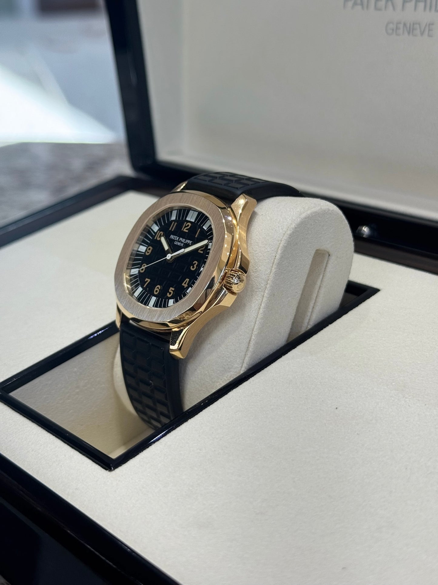 2006 Patek Philippe Aquanaut 5065J-001