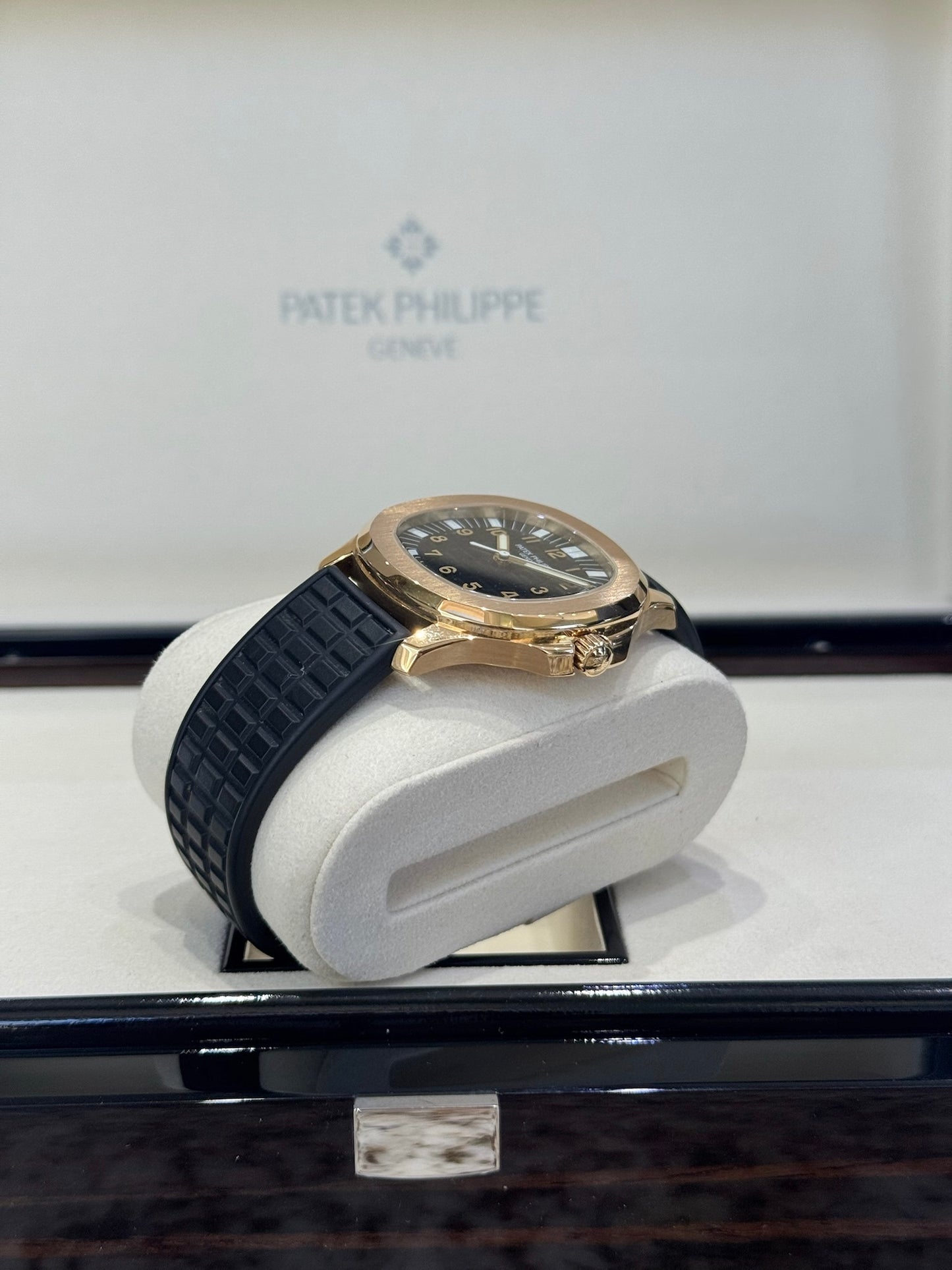 2006 Patek Philippe Aquanaut 5065J-001