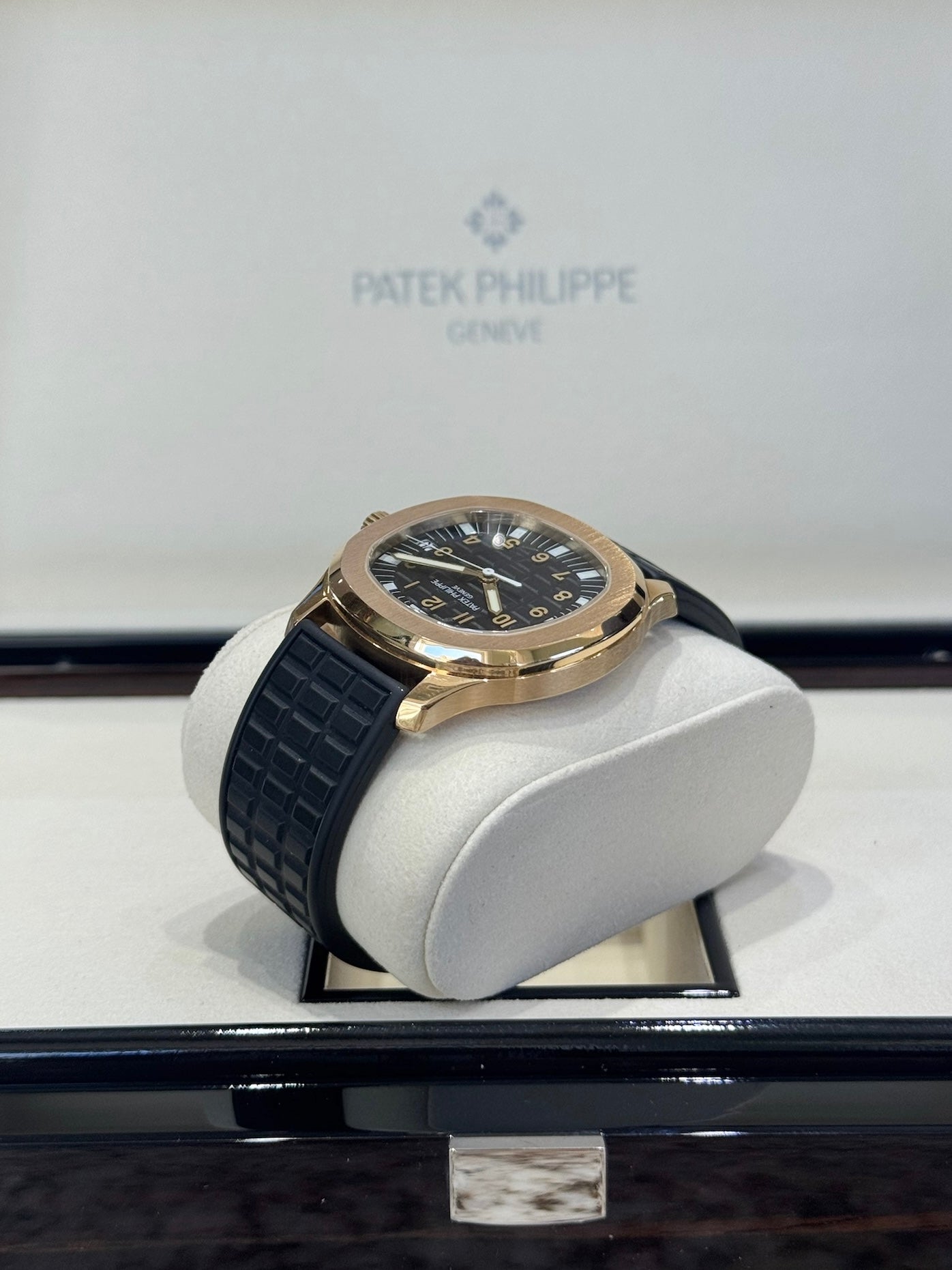 2006 Patek Philippe Aquanaut 5065J-001