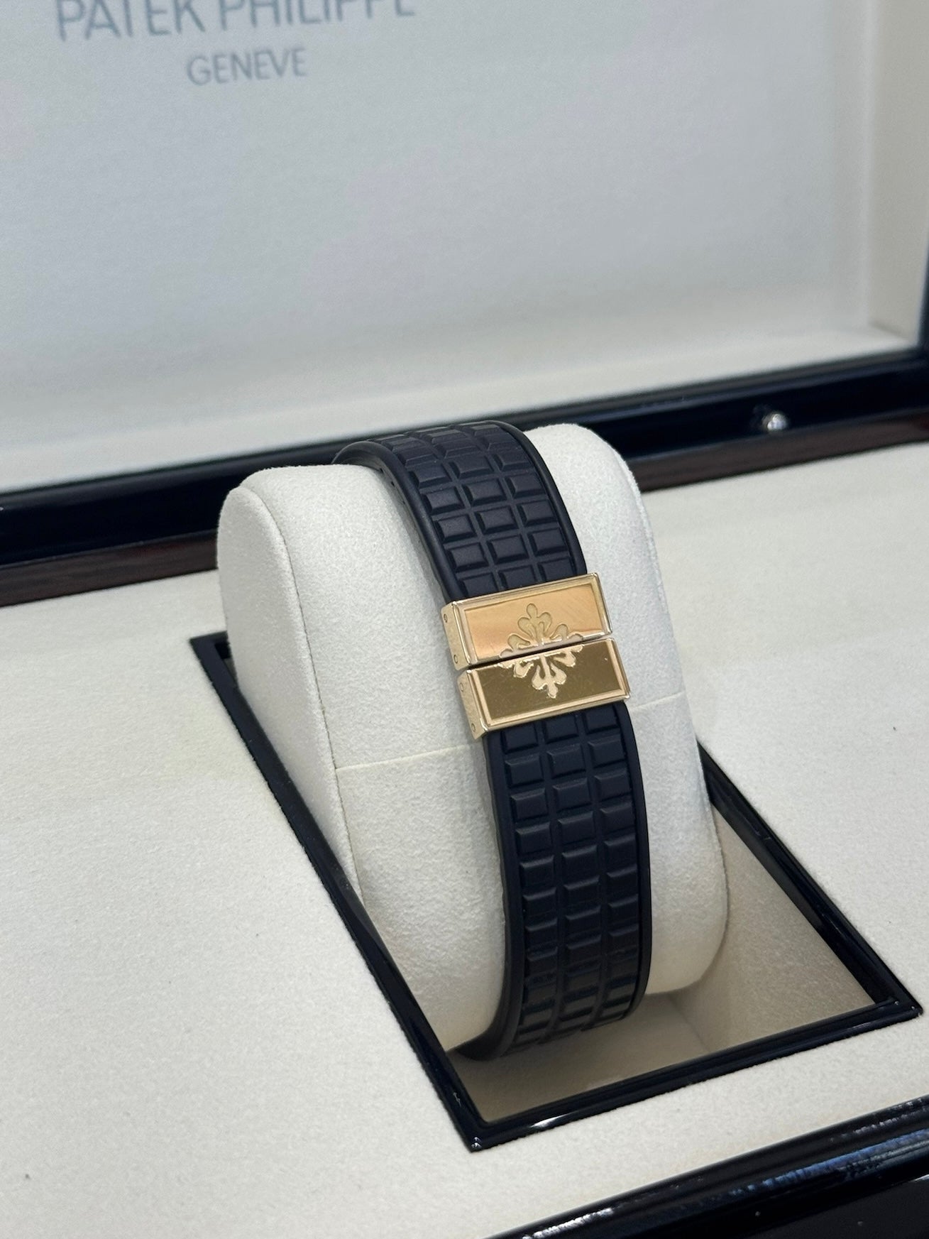 2006 Patek Philippe Aquanaut 5065J-001