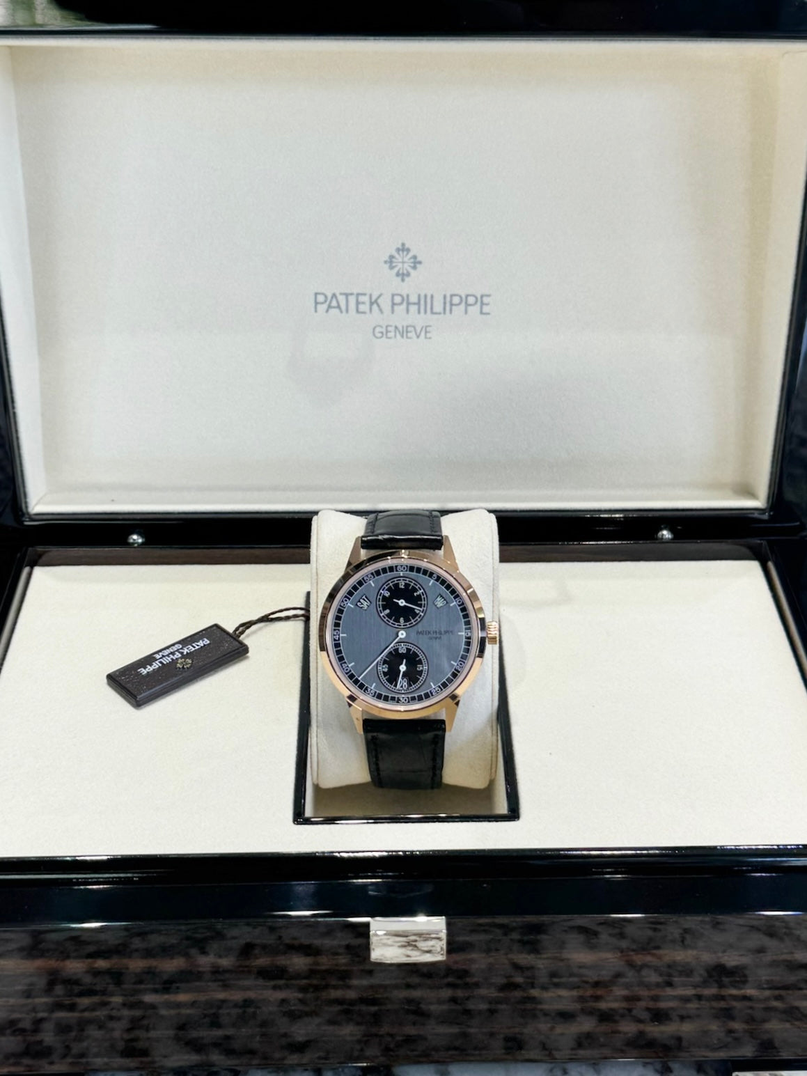 2024 Patek Philippe Complications Annual Calendar 5235/50R-001