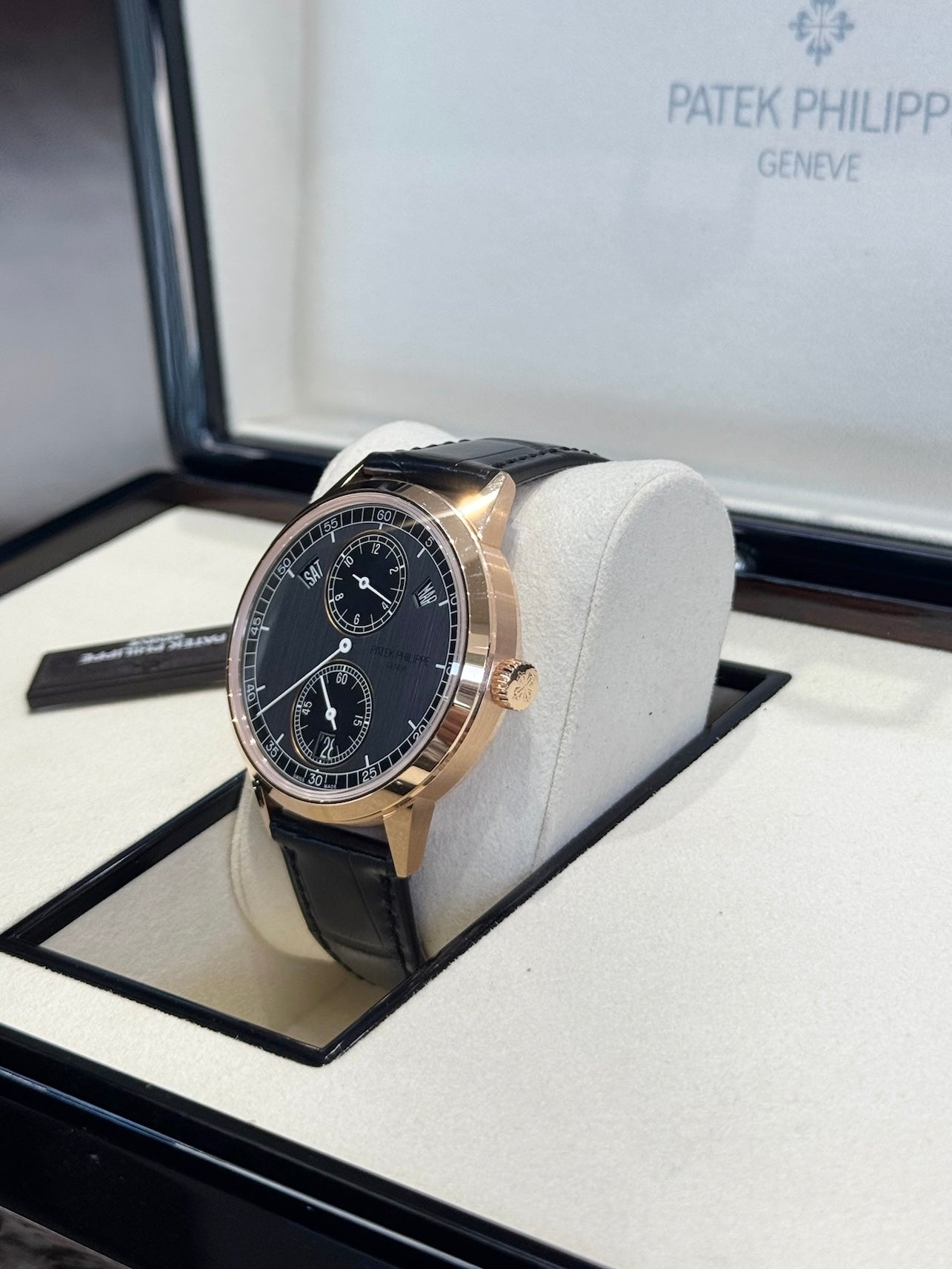 2024 Patek Philippe Complications Annual Calendar 5235/50R-001