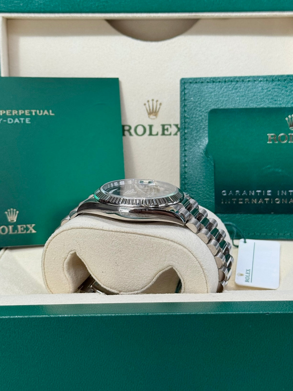 2024 Rolex Day-Date 40 228239
