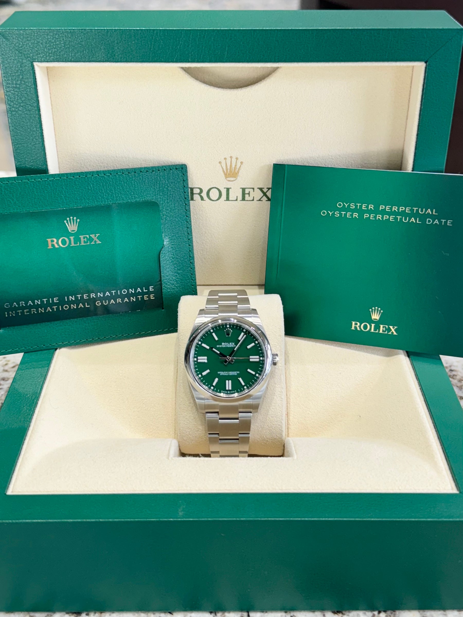 2024 Rolex Oyster Perpetual 41 124300