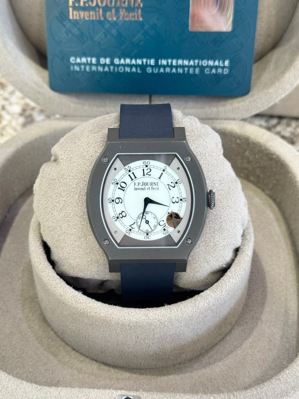 2021 F.P. Journe Elegante 48 ELHT
