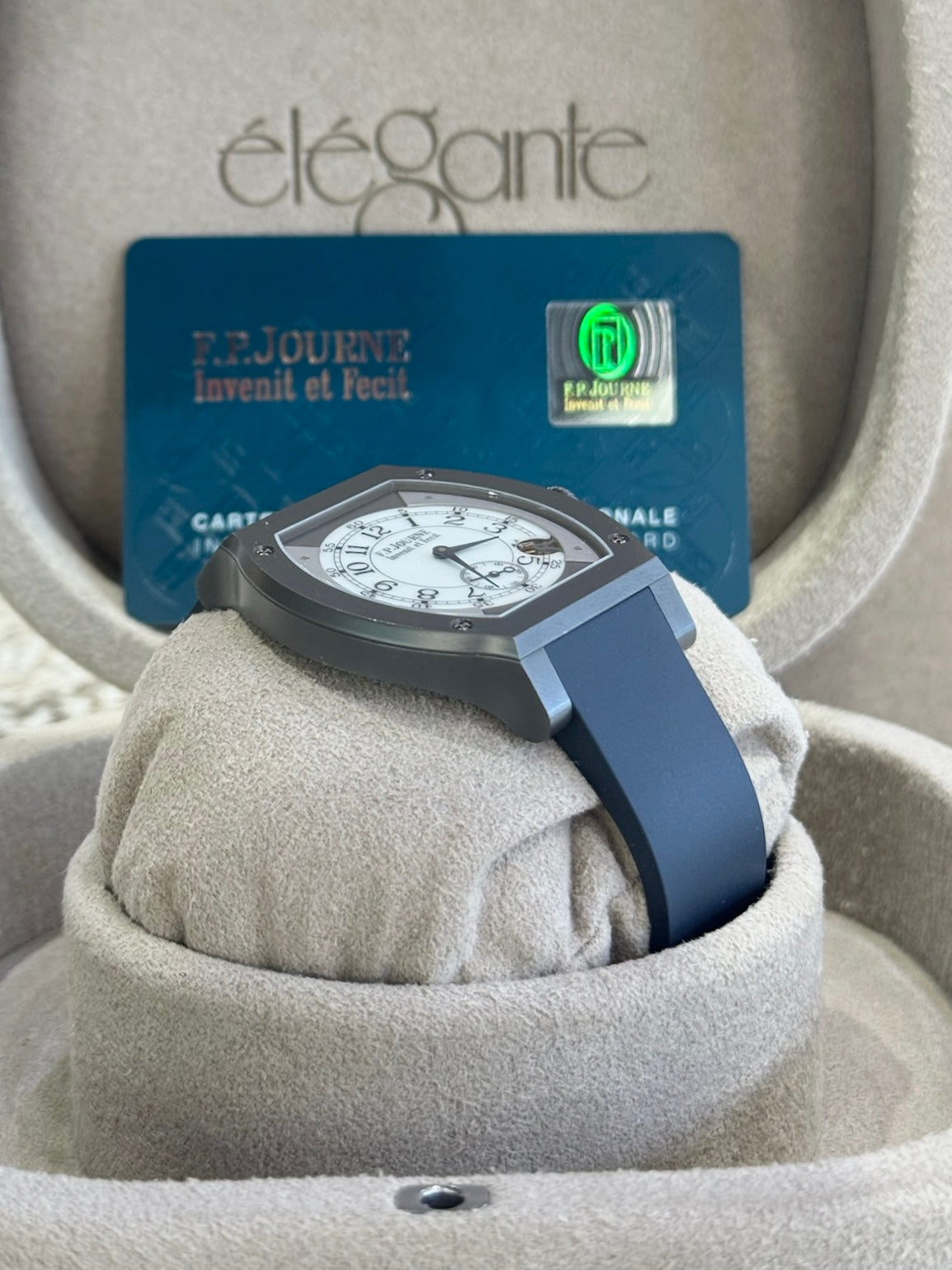 2021 F.P. Journe Elegante 48 ELHT