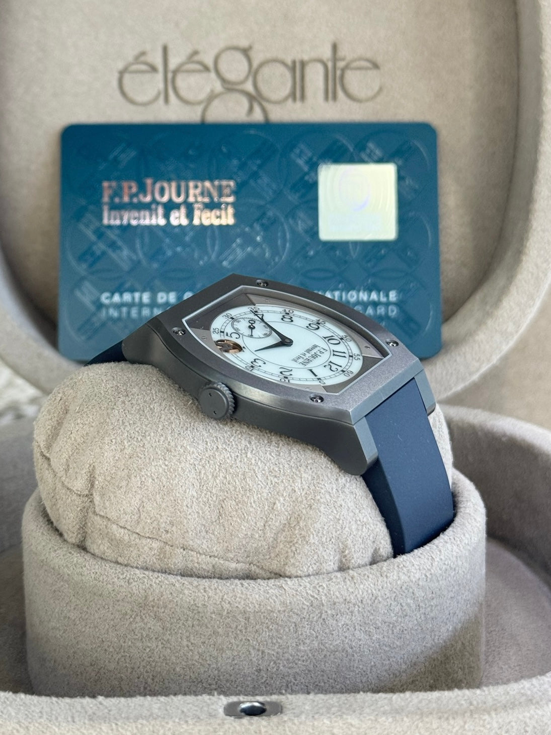 2021 F.P. Journe Elegante 48 ELHT