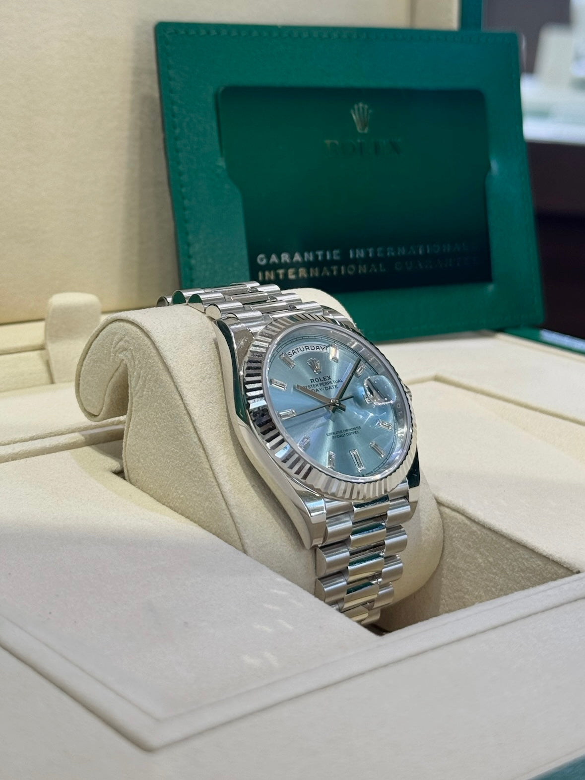 2025 Rolex Platinum Day-Date 40 228236