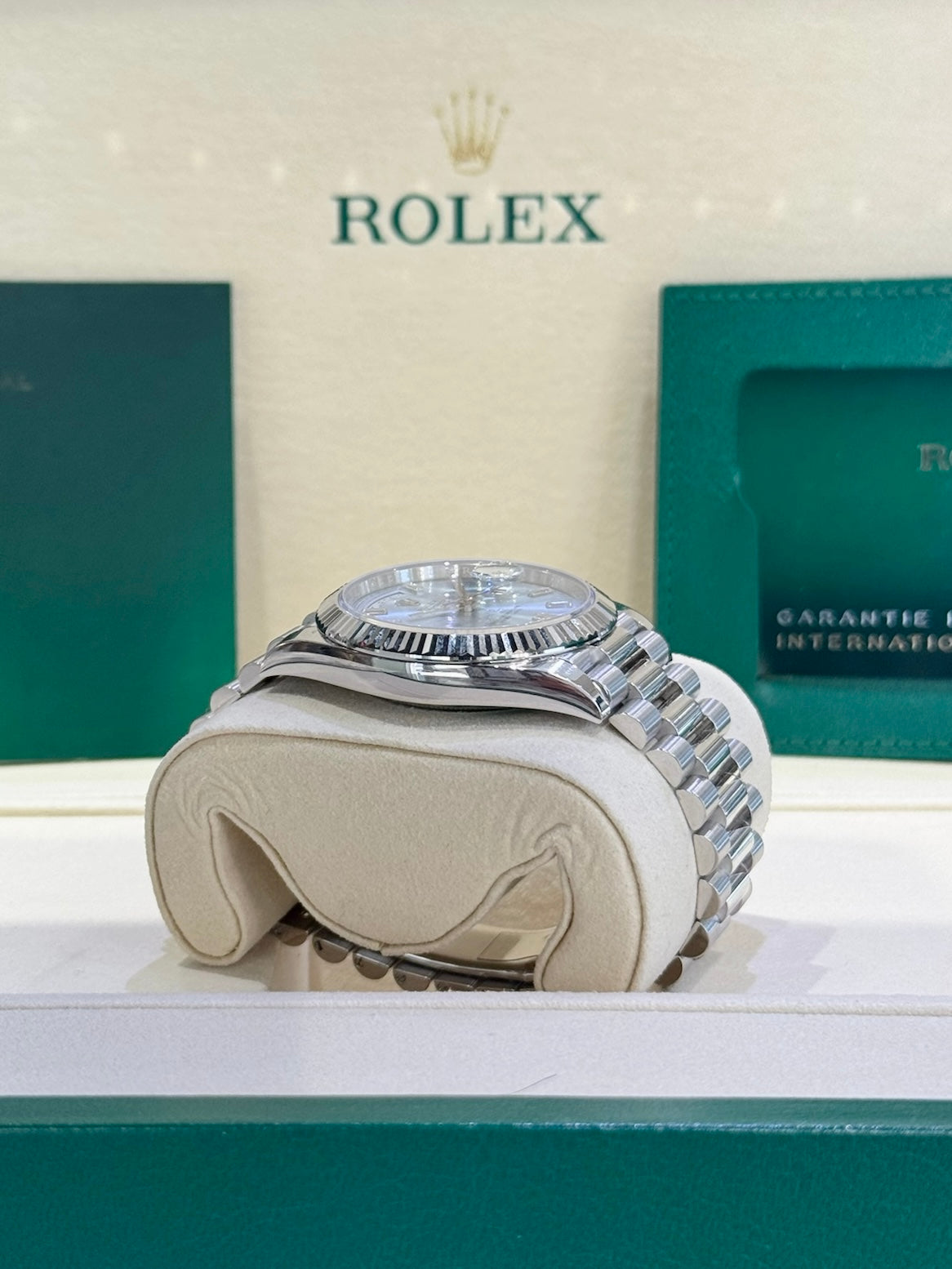 2025 Rolex Platinum Day-Date 40 228236