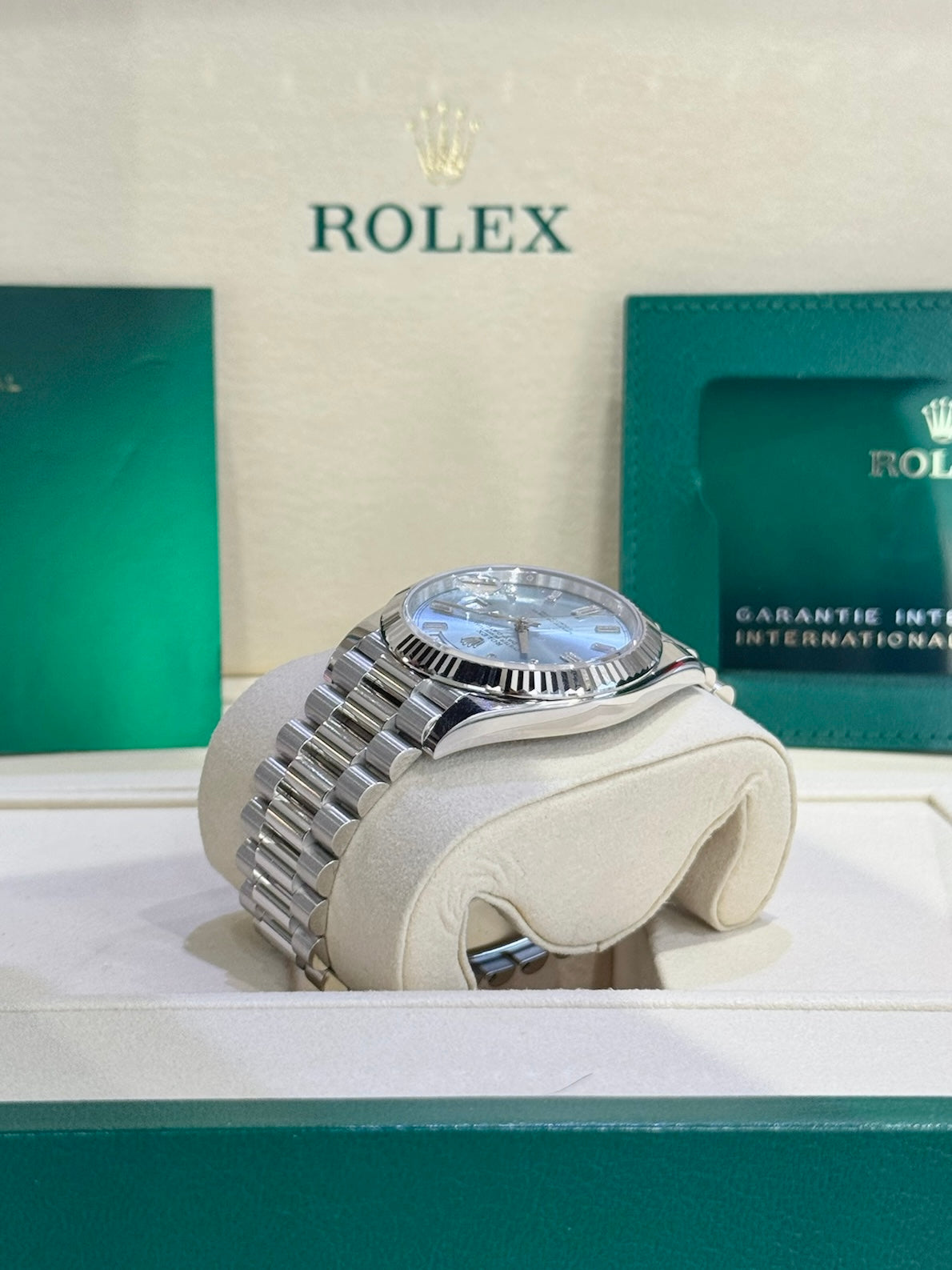 2025 Rolex Platinum Day-Date 40 228236