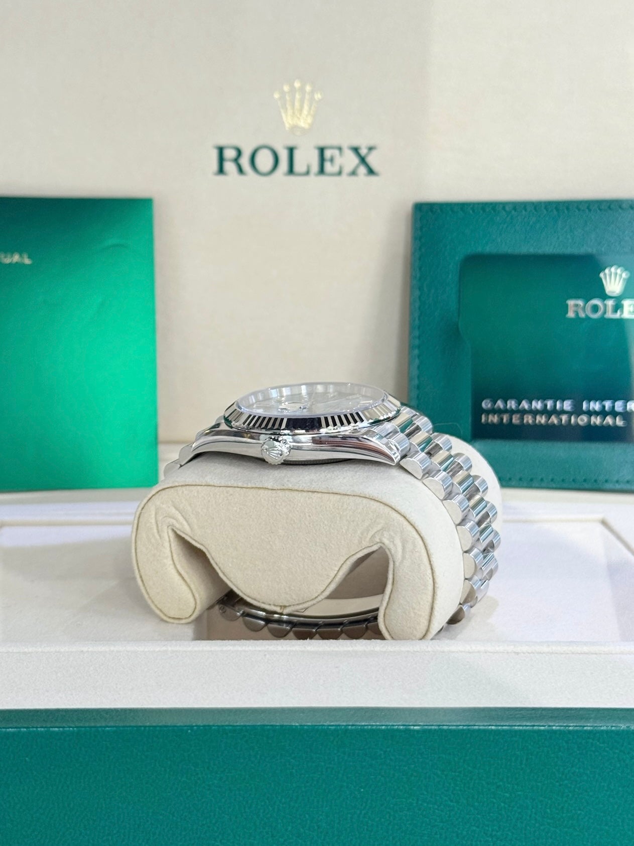2025 Rolex Platinum Day-Date 40 228236