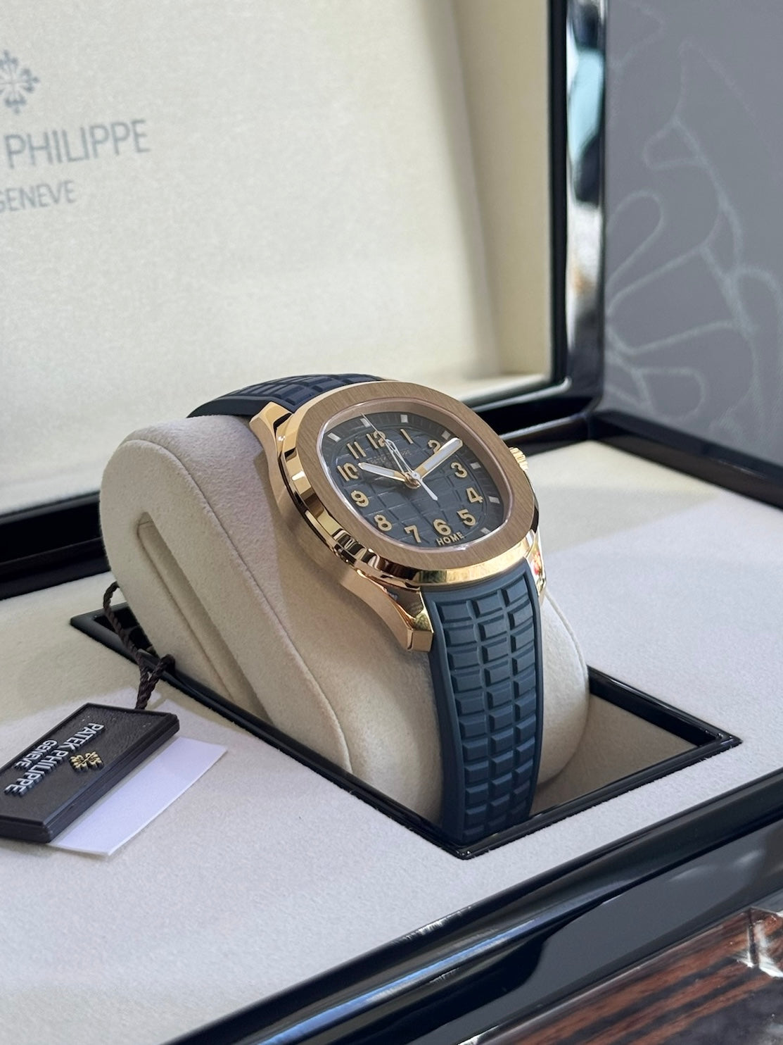 2025 Patek Philippe Aquanaut Travel Time 5269R-001