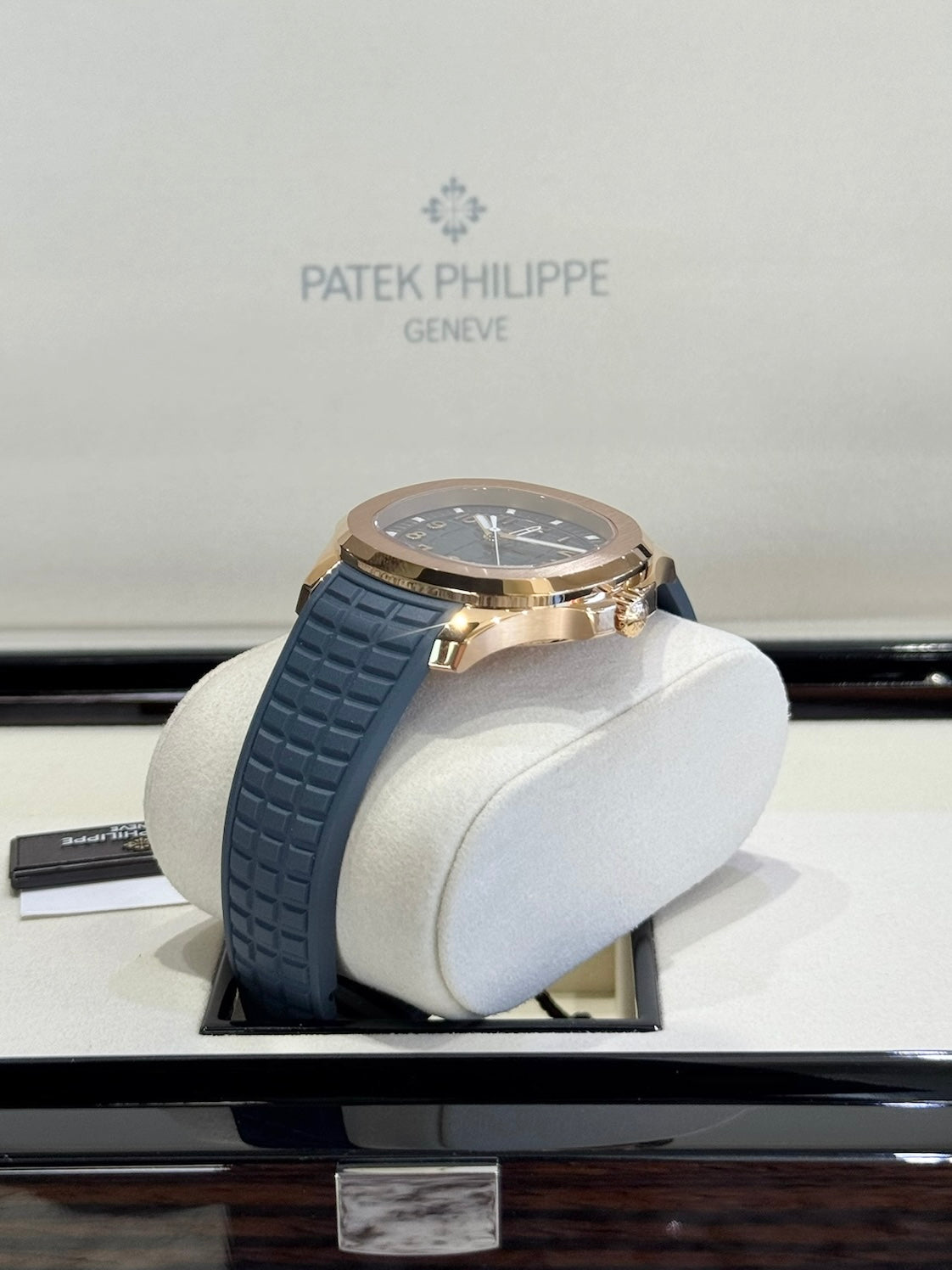 2025 Patek Philippe Aquanaut Travel Time 5269R-001