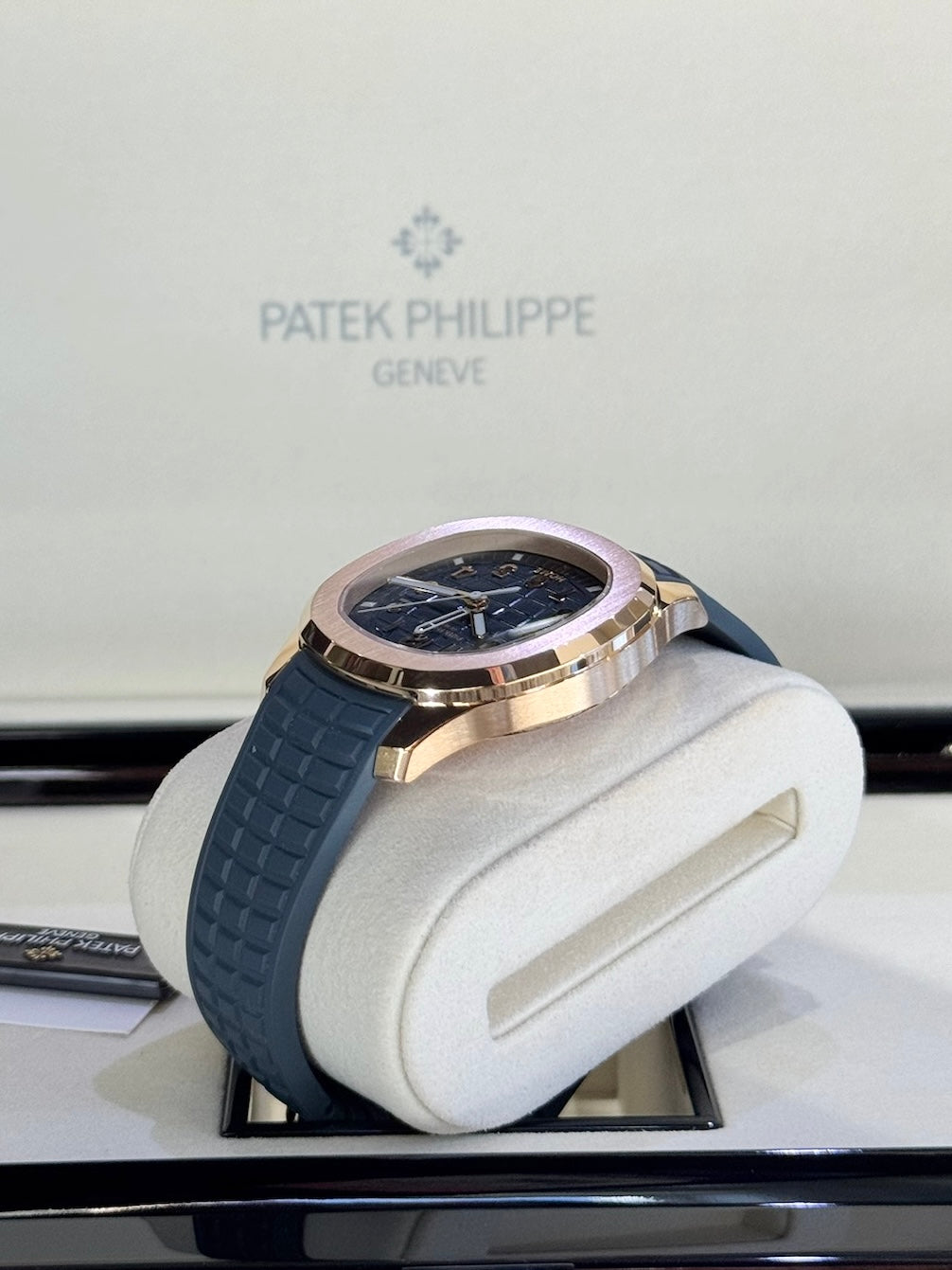2025 Patek Philippe Aquanaut Travel Time 5269R-001