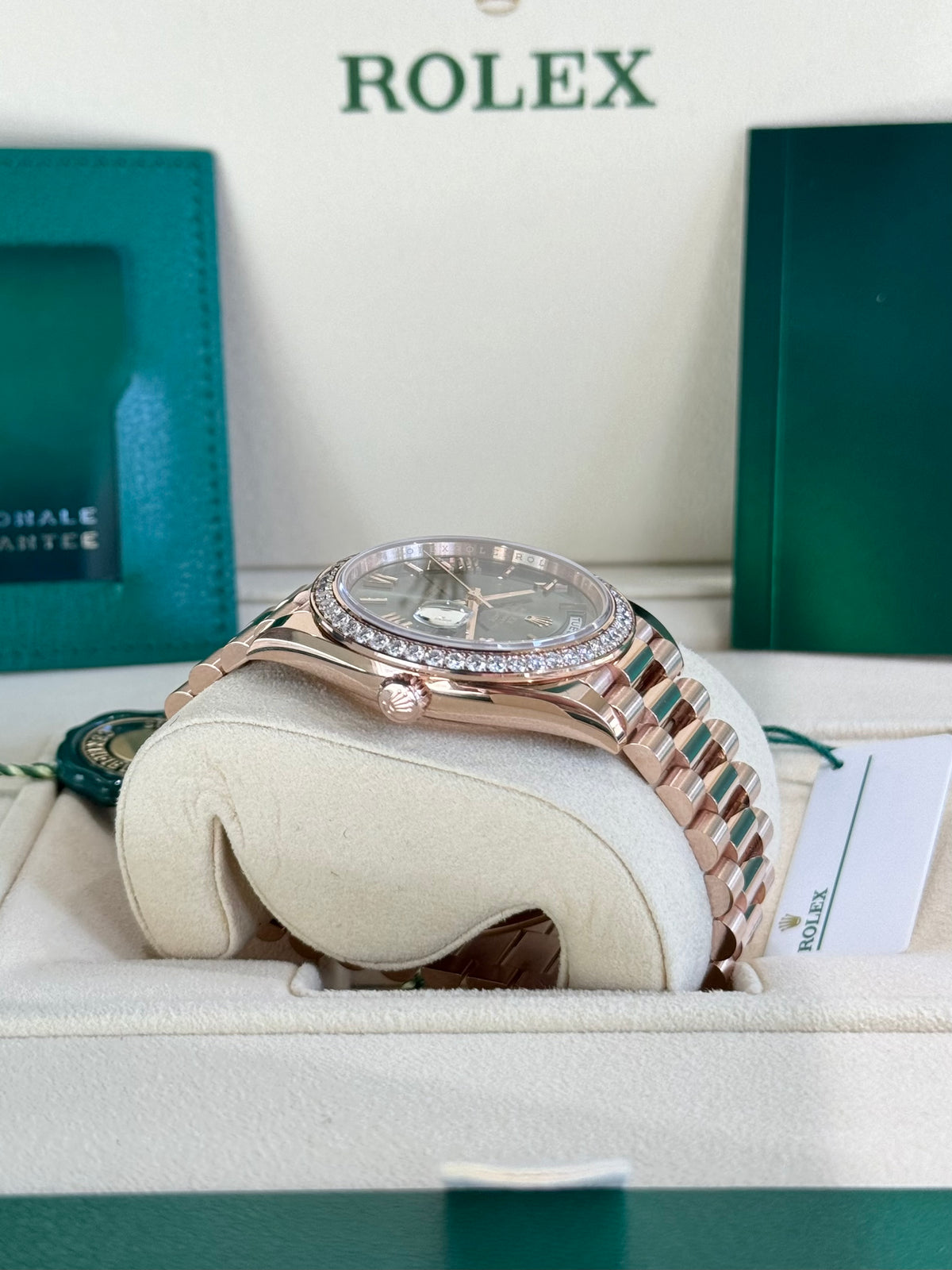 Rolex Day-Date 40 228345RBR